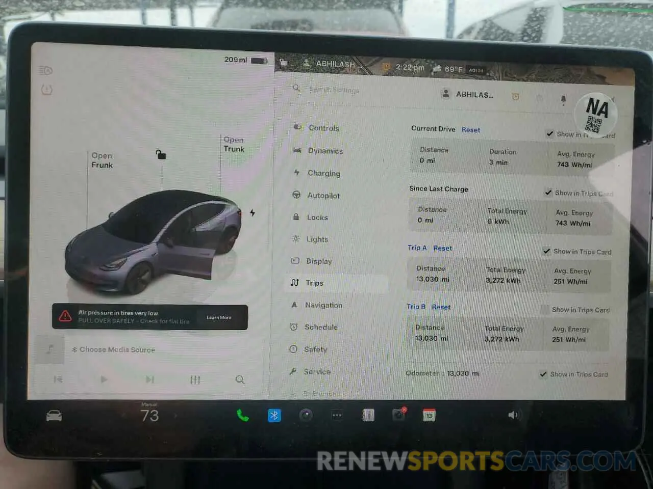 9 Photograph of a damaged car 5YJ3E1EA9PF585274 TESLA MODEL 3 2023