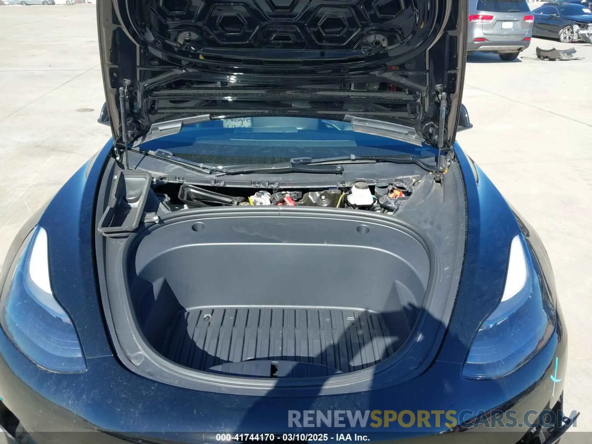 10 Photograph of a damaged car 5YJ3E1EA9PF587476 TESLA MODEL 3 2023