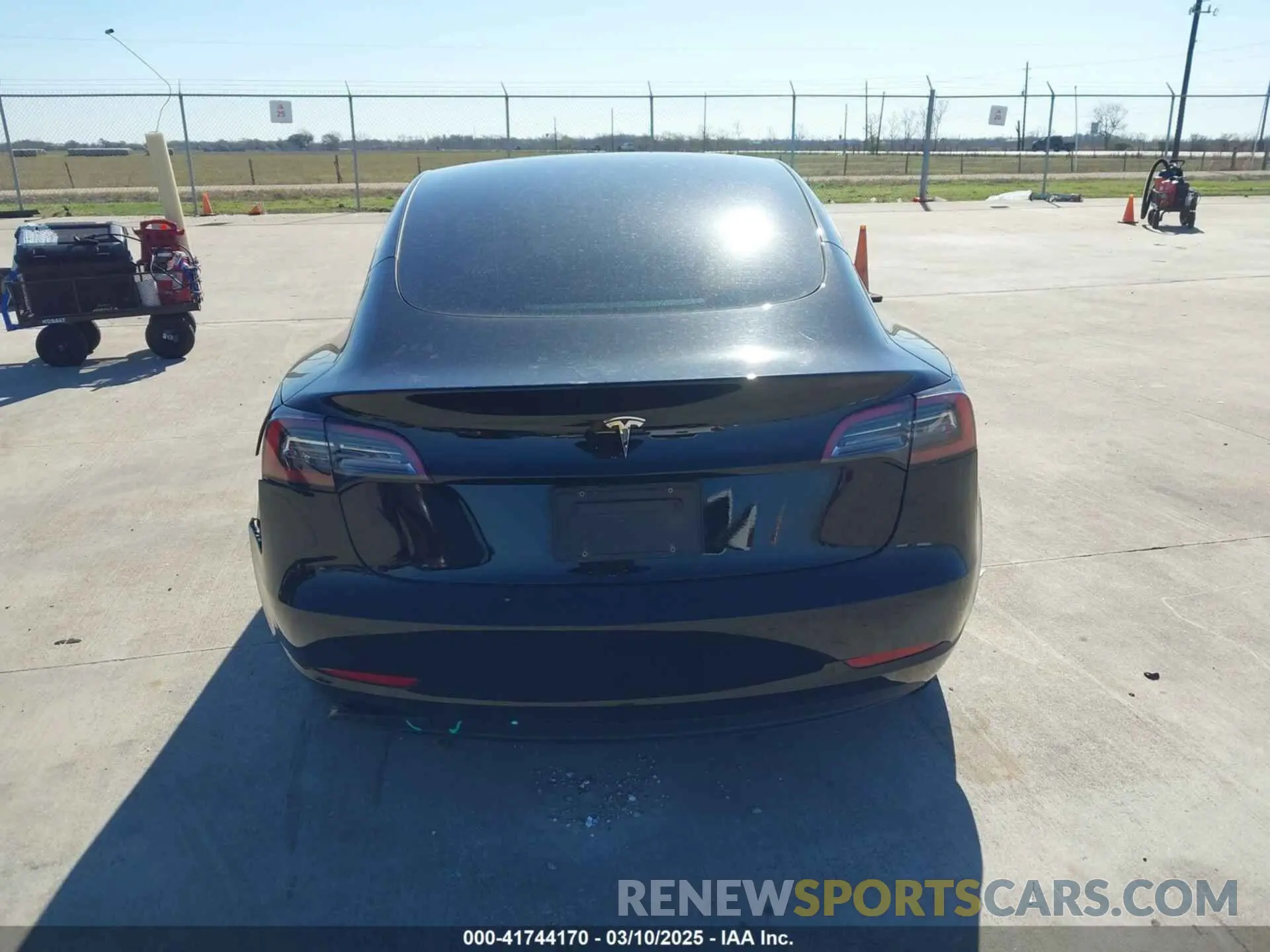 15 Photograph of a damaged car 5YJ3E1EA9PF587476 TESLA MODEL 3 2023