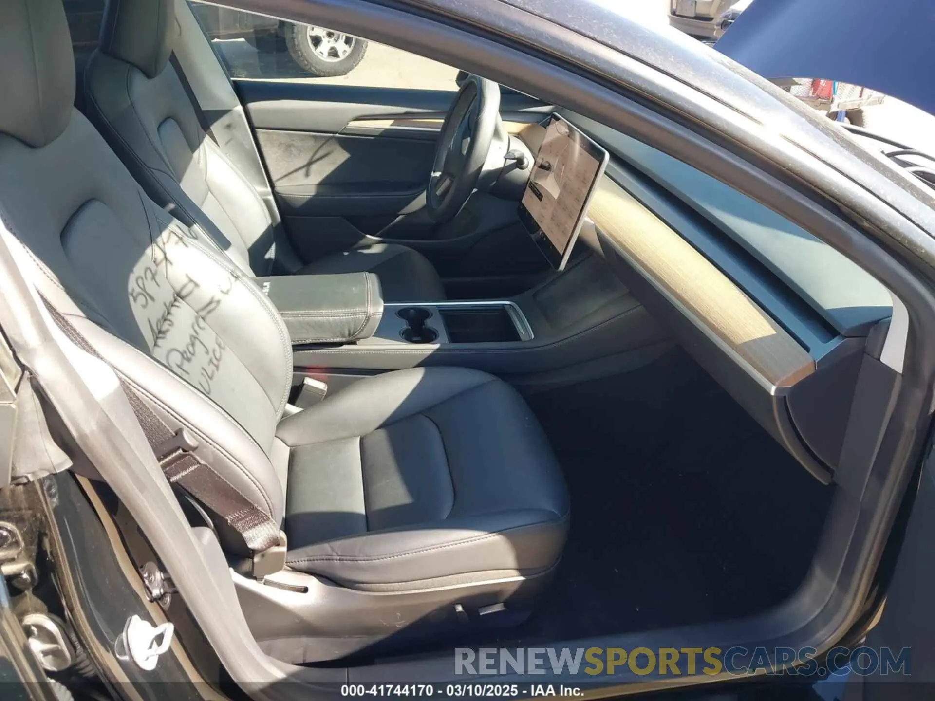 5 Photograph of a damaged car 5YJ3E1EA9PF587476 TESLA MODEL 3 2023