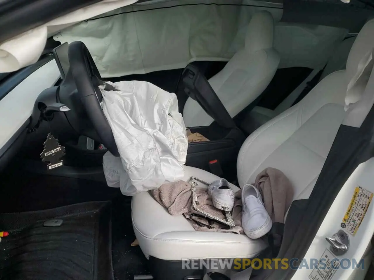 7 Photograph of a damaged car 5YJ3E1EA9PF588482 TESLA MODEL 3 2023