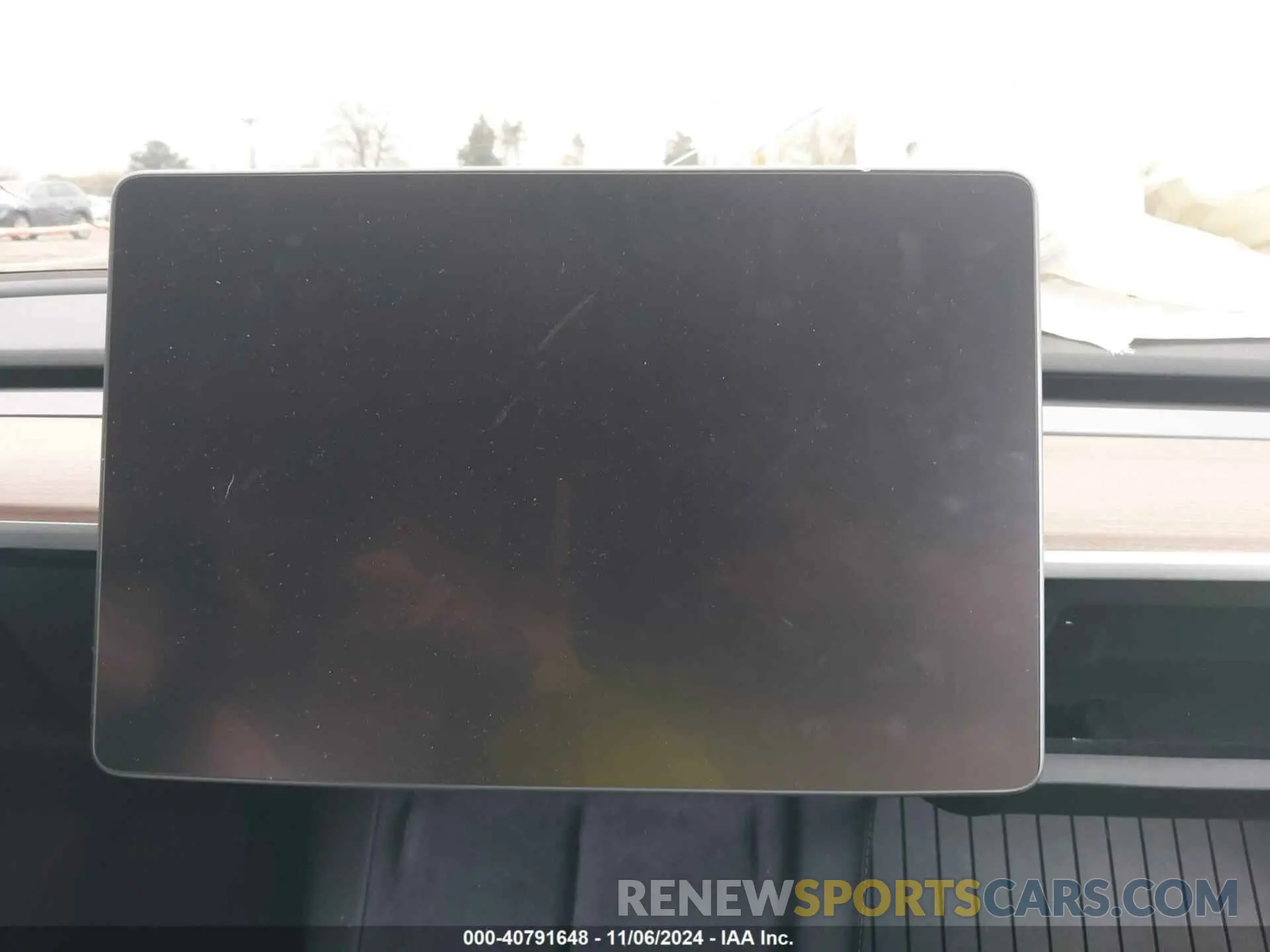 18 Photograph of a damaged car 5YJ3E1EA9PF592564 TESLA MODEL 3 2023