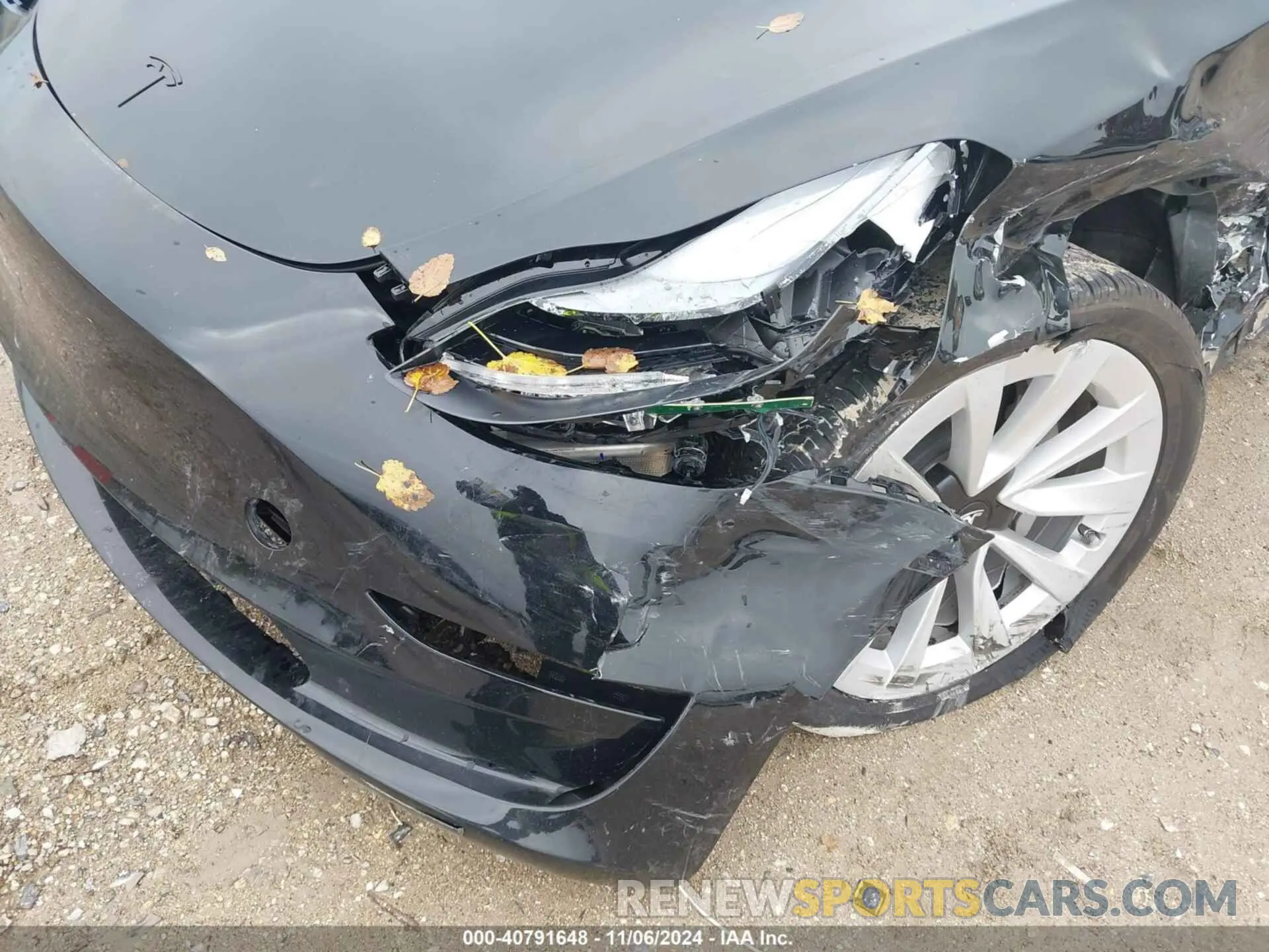 21 Photograph of a damaged car 5YJ3E1EA9PF592564 TESLA MODEL 3 2023
