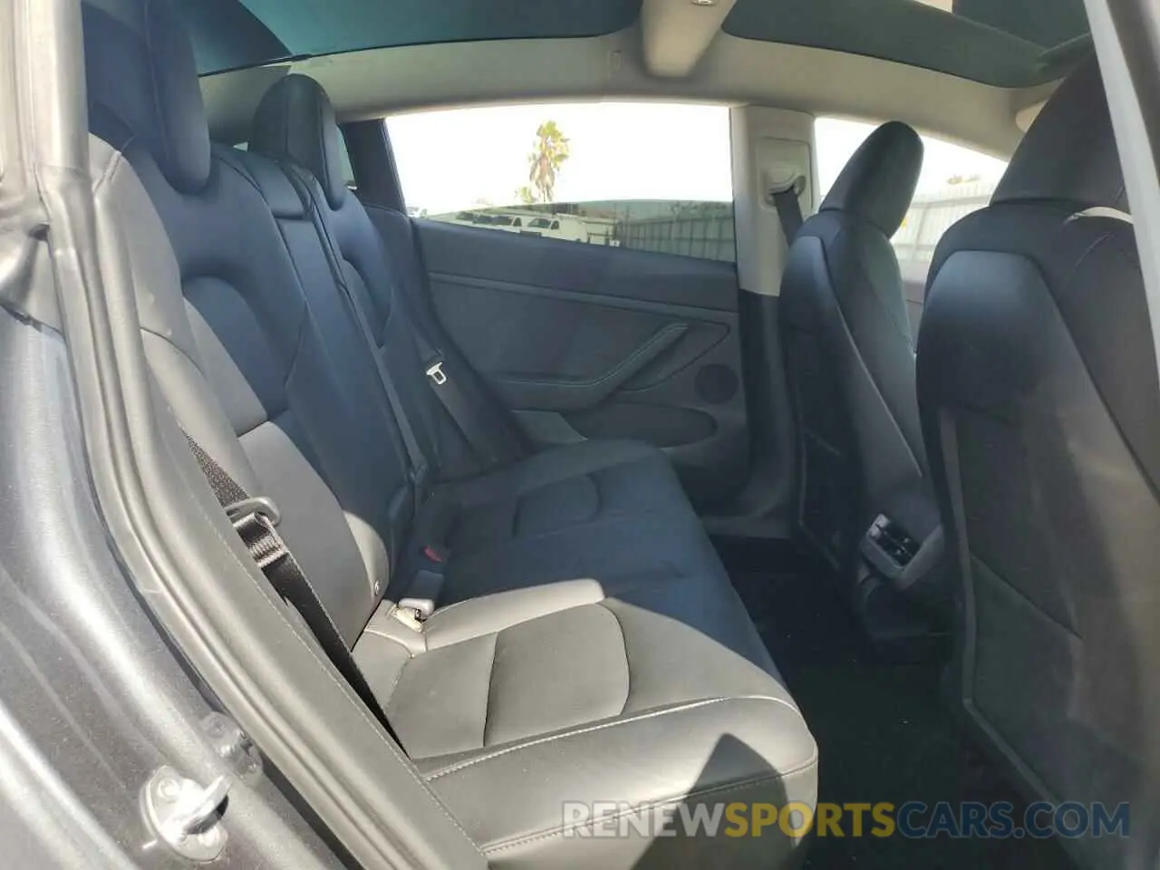 10 Photograph of a damaged car 5YJ3E1EA9PF601845 TESLA MODEL 3 2023