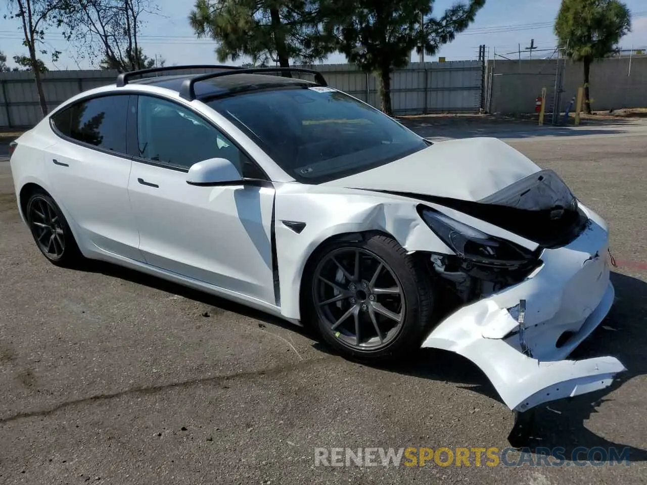 4 Photograph of a damaged car 5YJ3E1EA9PF604289 TESLA MODEL 3 2023