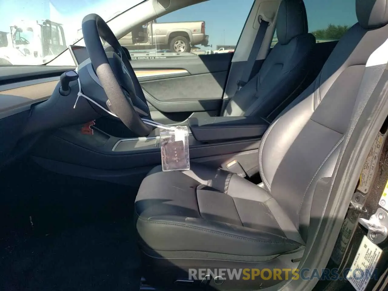 7 Photograph of a damaged car 5YJ3E1EA9PF609797 TESLA MODEL 3 2023