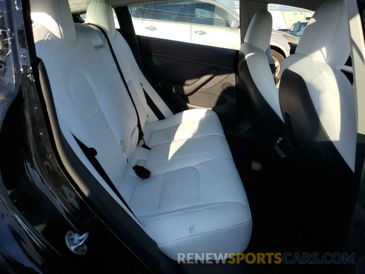 10 Photograph of a damaged car 5YJ3E1EA9PF615017 TESLA MODEL 3 2023