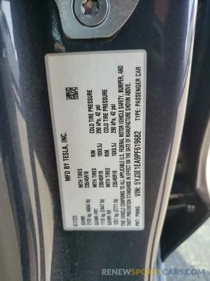 13 Photograph of a damaged car 5YJ3E1EA9PF619682 TESLA MODEL 3 2023