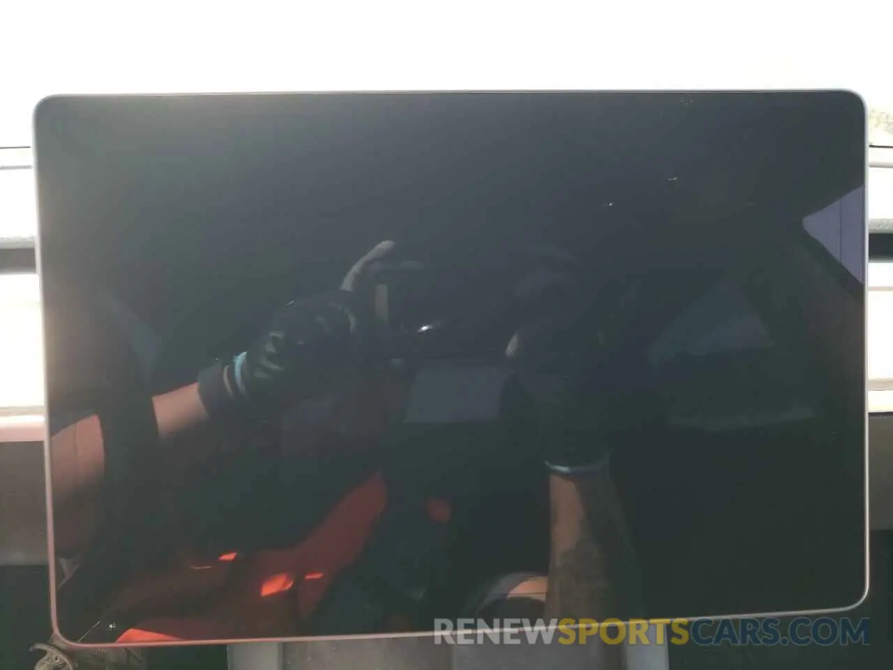 9 Photograph of a damaged car 5YJ3E1EA9PF619682 TESLA MODEL 3 2023