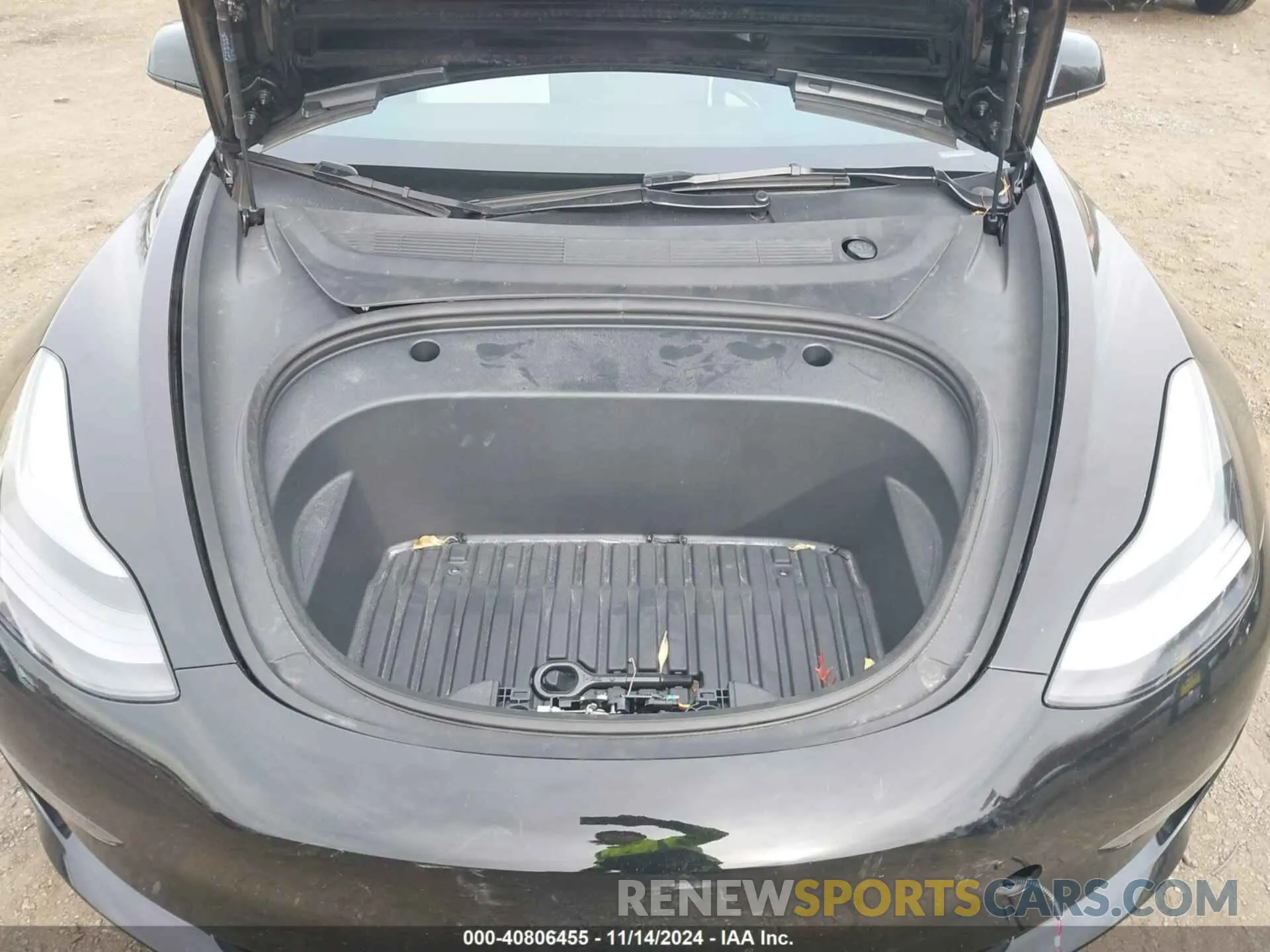 10 Photograph of a damaged car 5YJ3E1EA9PF629032 TESLA MODEL 3 2023