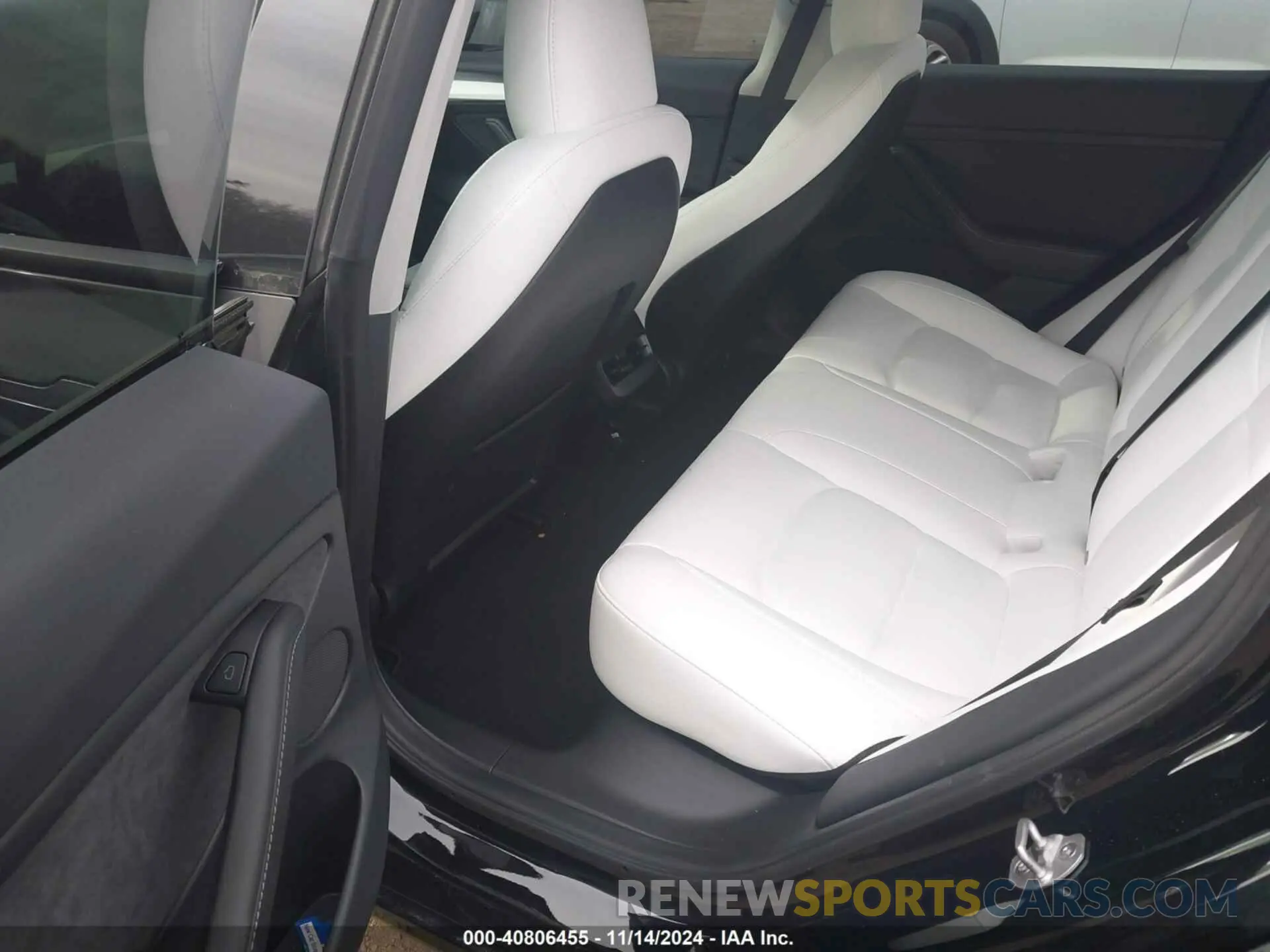8 Photograph of a damaged car 5YJ3E1EA9PF629032 TESLA MODEL 3 2023