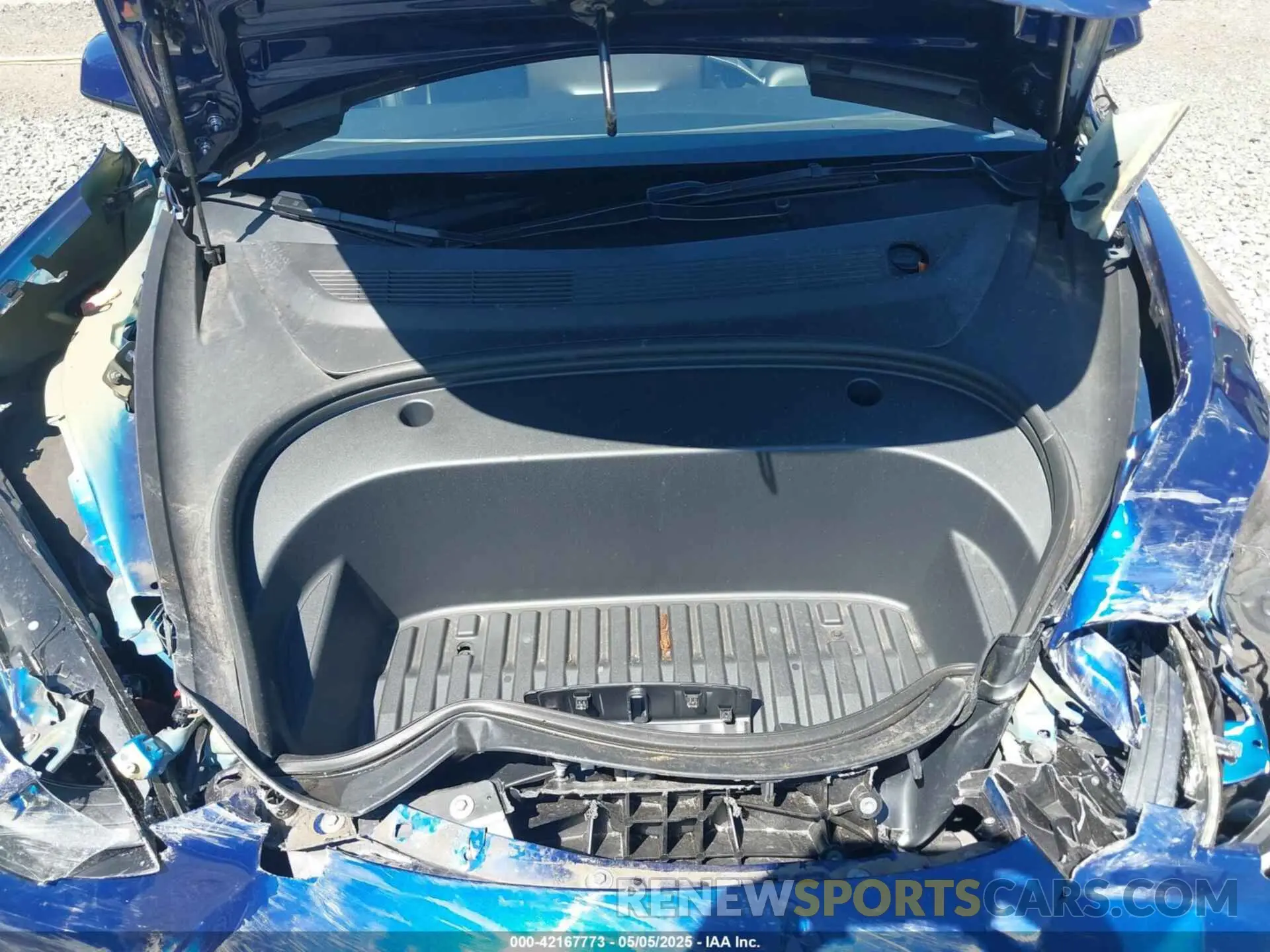 10 Photograph of a damaged car 5YJ3E1EA9PF639141 TESLA MODEL 3 2023