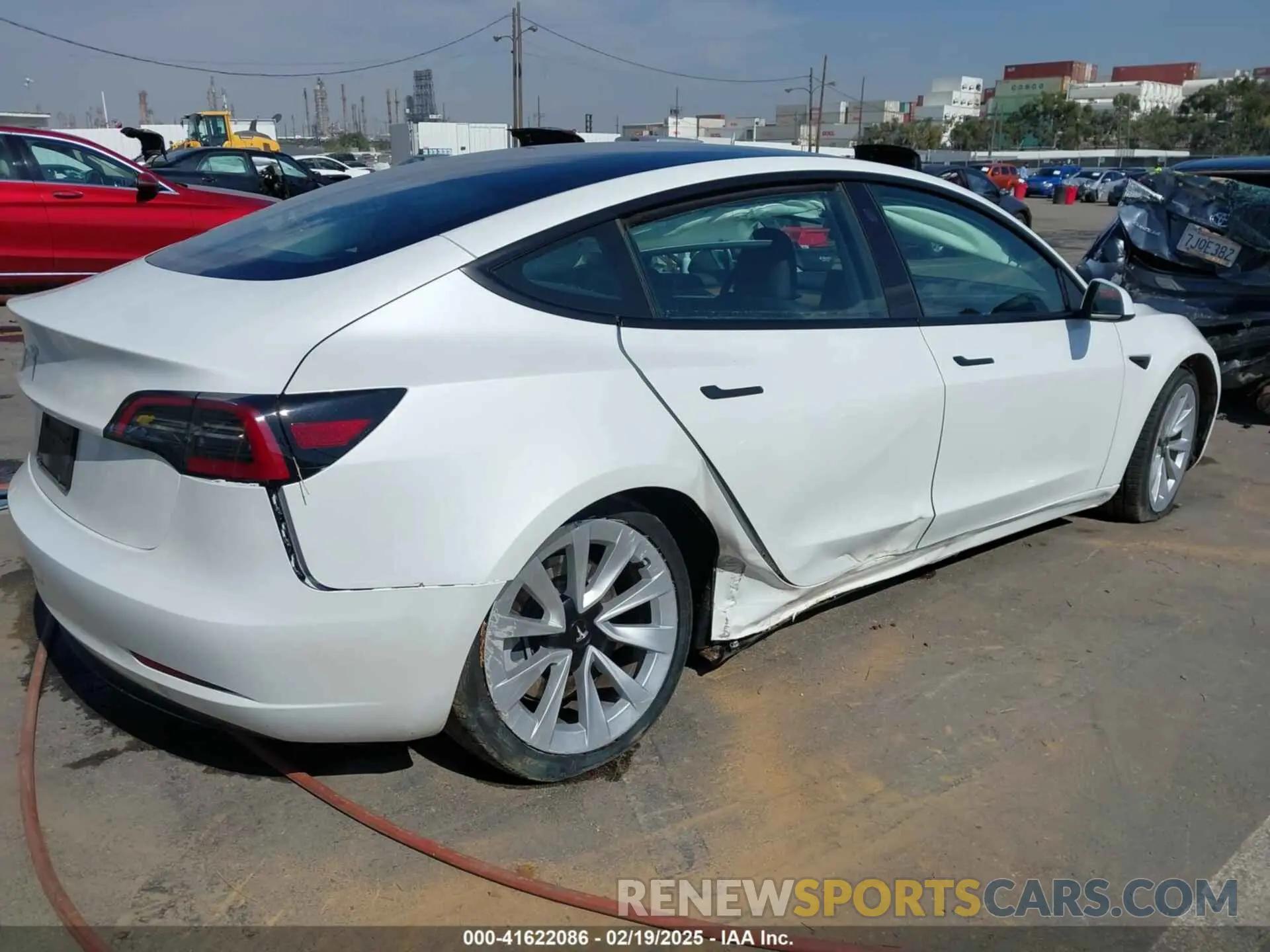 6 Photograph of a damaged car 5YJ3E1EA9PF640015 TESLA MODEL 3 2023