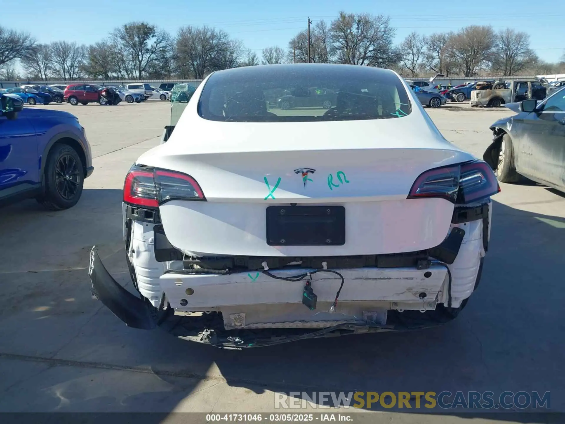 16 Photograph of a damaged car 5YJ3E1EA9PF664377 TESLA MODEL 3 2023