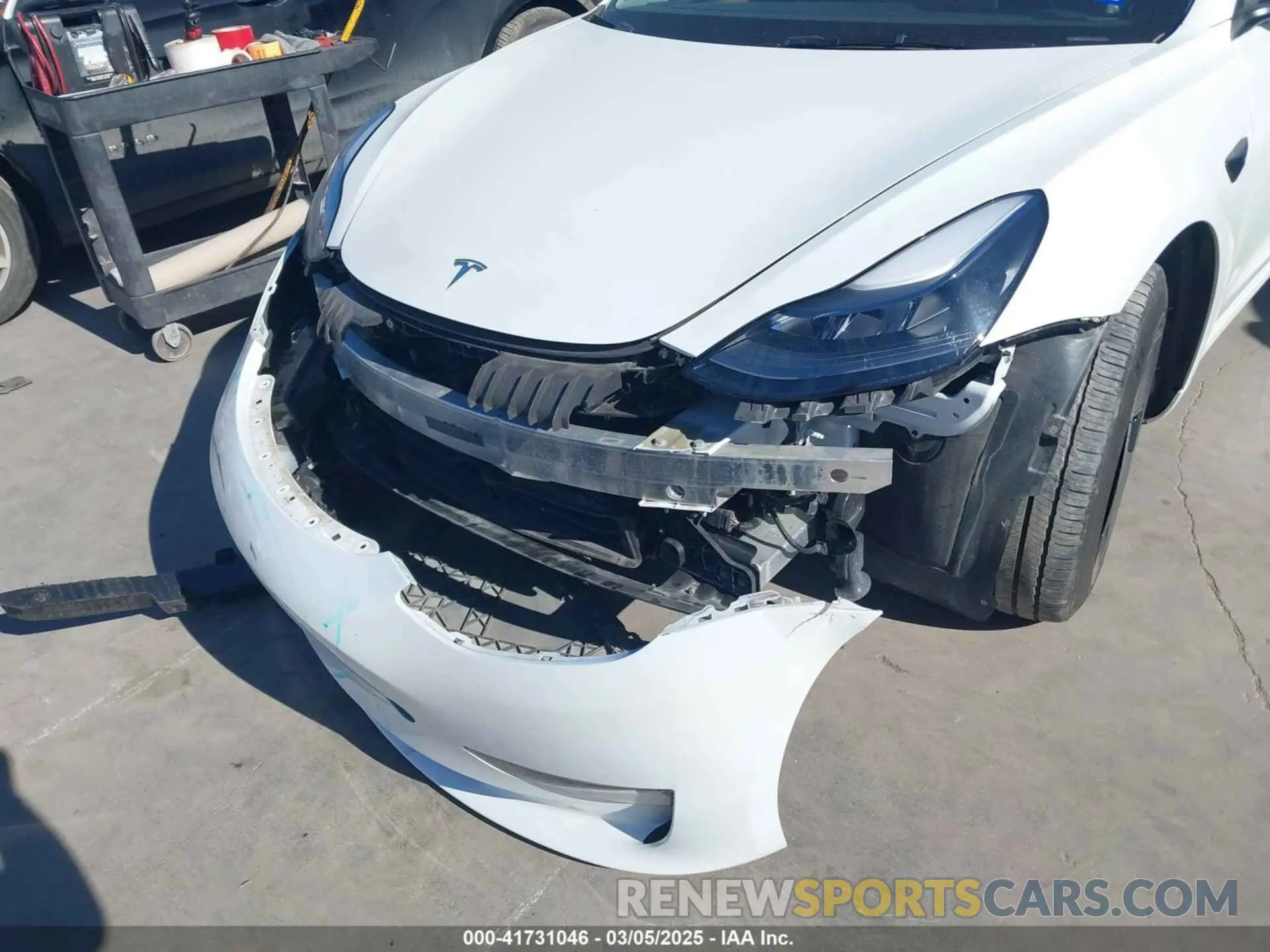 19 Photograph of a damaged car 5YJ3E1EA9PF664377 TESLA MODEL 3 2023