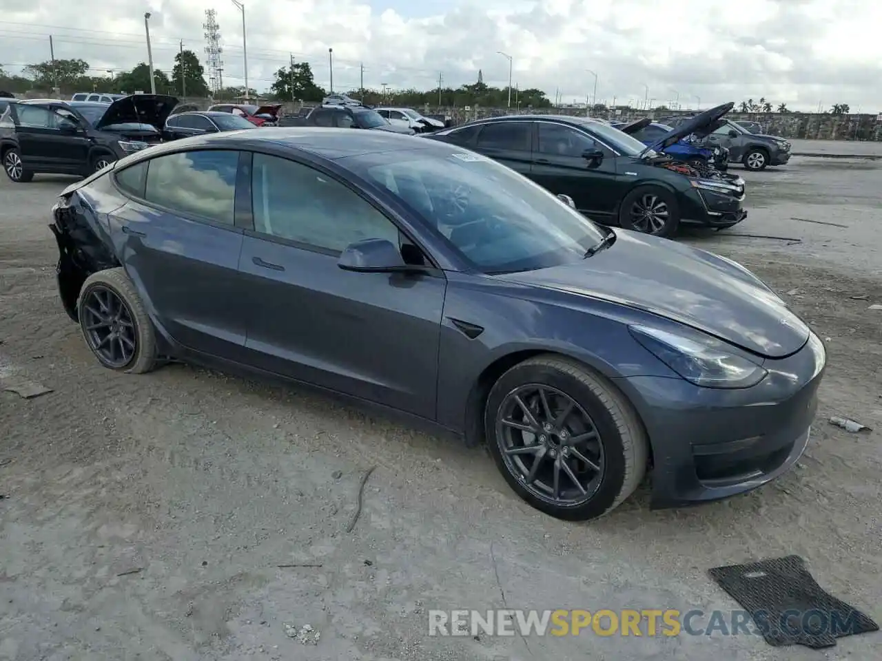 4 Photograph of a damaged car 5YJ3E1EA9PF666503 TESLA MODEL 3 2023