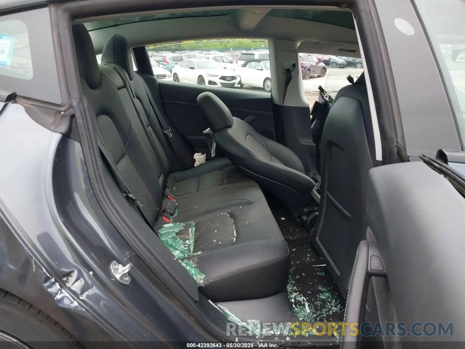 8 Photograph of a damaged car 5YJ3E1EA9PF673399 TESLA MODEL 3 2023
