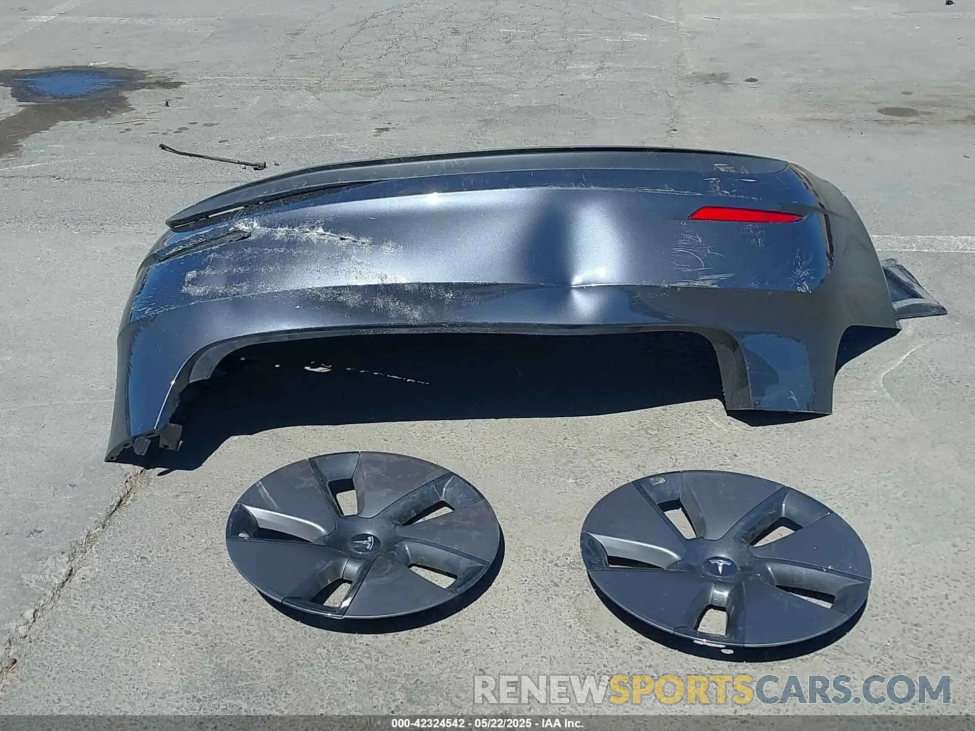 11 Photograph of a damaged car 5YJ3E1EA9PF674309 TESLA MODEL 3 2023