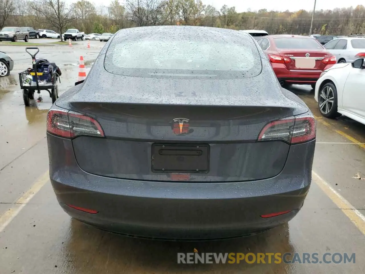 6 Photograph of a damaged car 5YJ3E1EA9PF676772 TESLA MODEL 3 2023