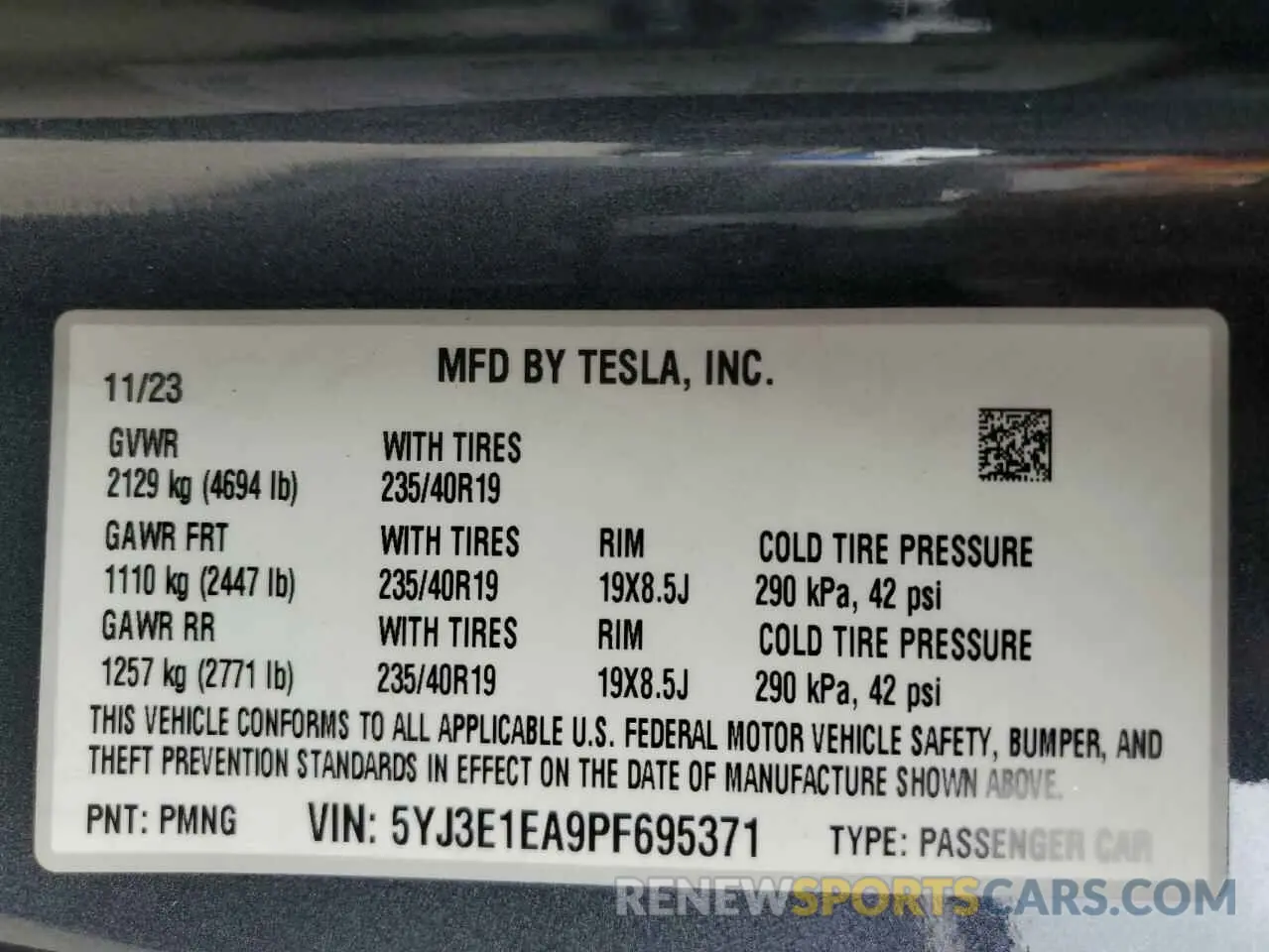 12 Photograph of a damaged car 5YJ3E1EA9PF695371 TESLA MODEL 3 2023