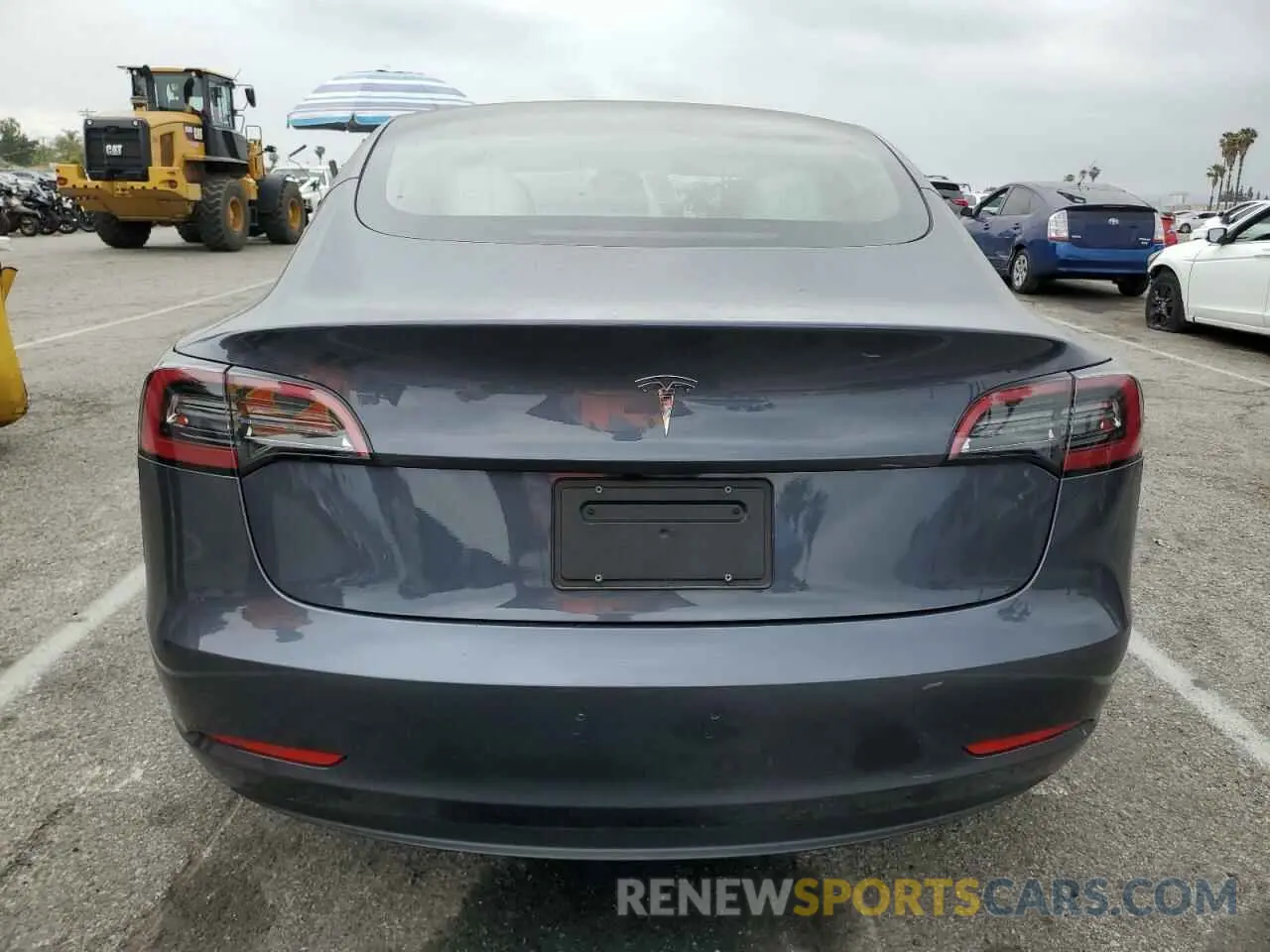 6 Photograph of a damaged car 5YJ3E1EA9PF695371 TESLA MODEL 3 2023