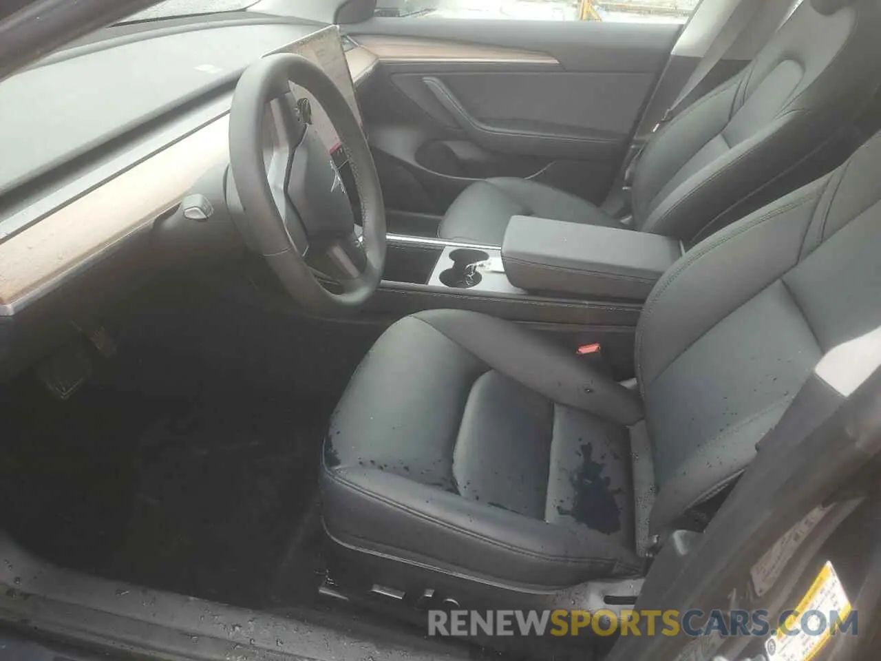 7 Photograph of a damaged car 5YJ3E1EA9PF699744 TESLA MODEL 3 2023