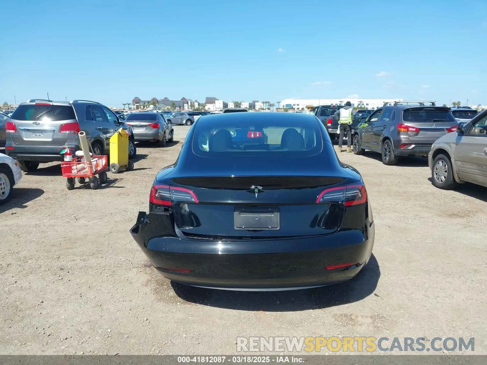 17 Photograph of a damaged car 5YJ3E1EA9PF706837 TESLA MODEL 3 2023
