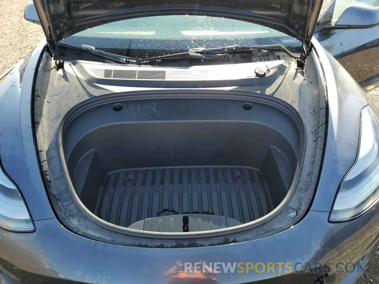 11 Photograph of a damaged car 5YJ3E1EAXPF404814 TESLA MODEL 3 2023