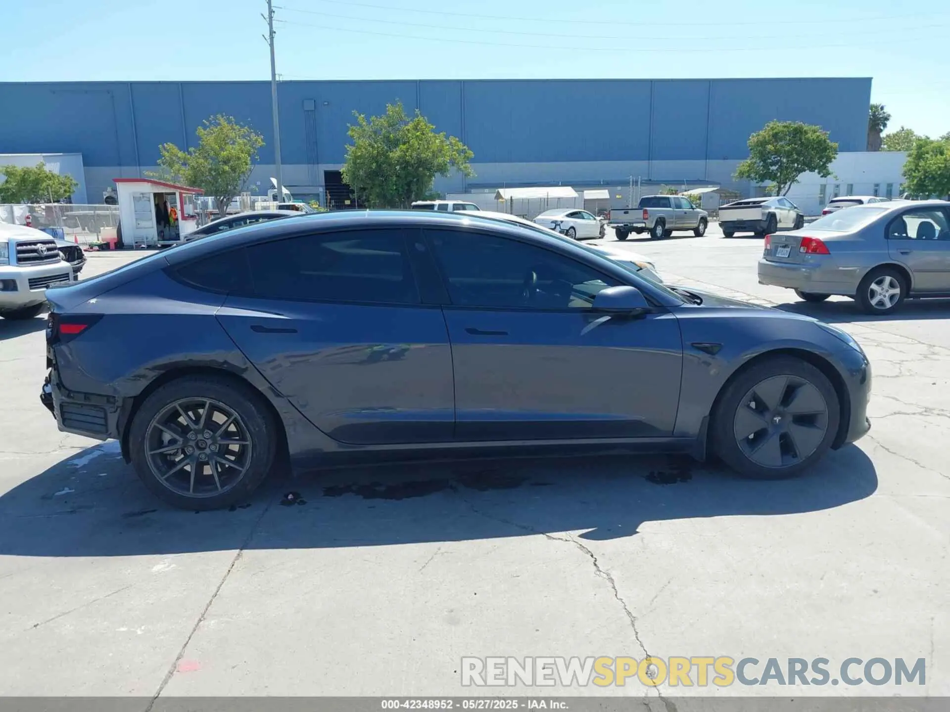 14 Photograph of a damaged car 5YJ3E1EAXPF405588 TESLA MODEL 3 2023