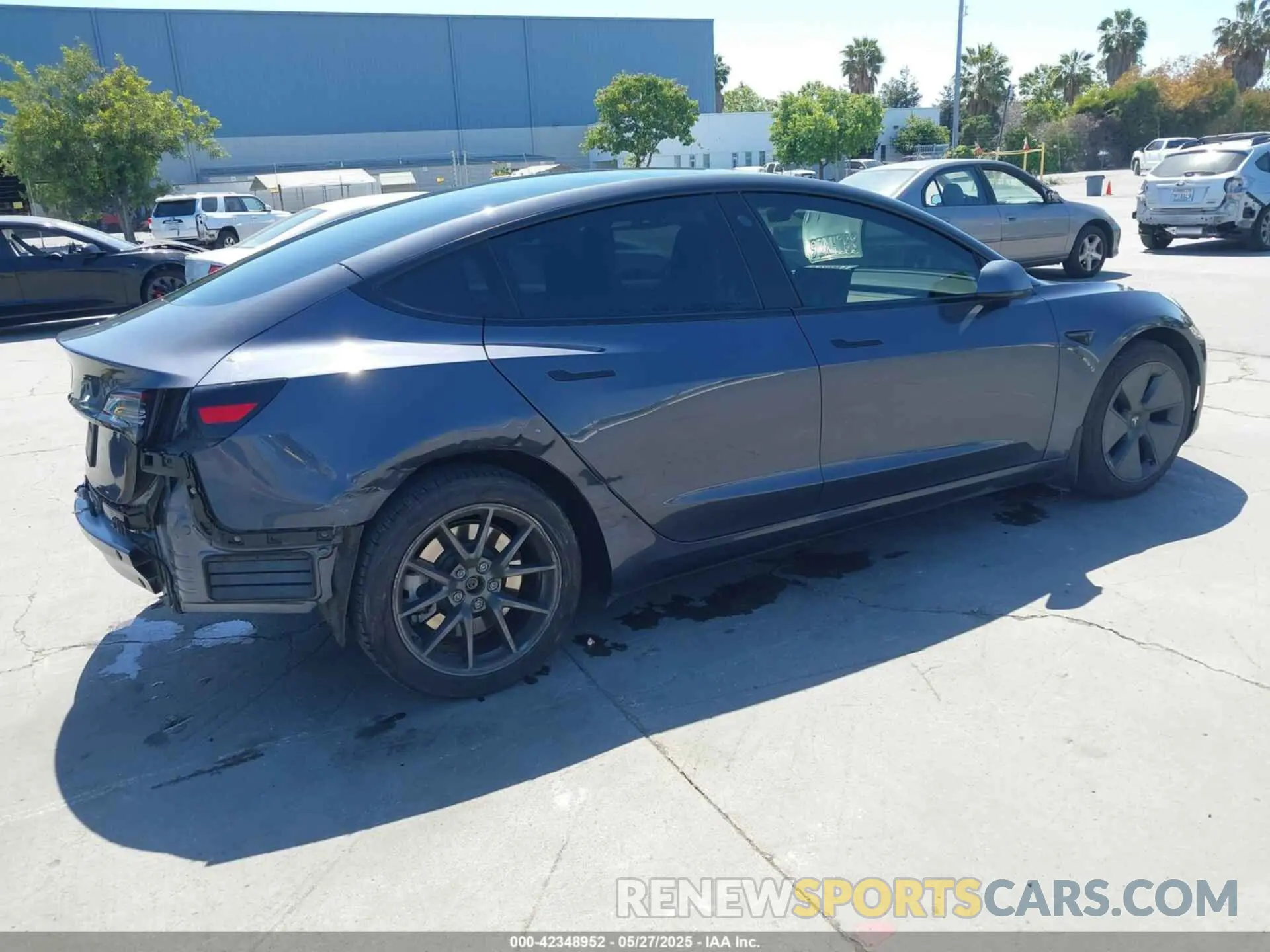 4 Photograph of a damaged car 5YJ3E1EAXPF405588 TESLA MODEL 3 2023