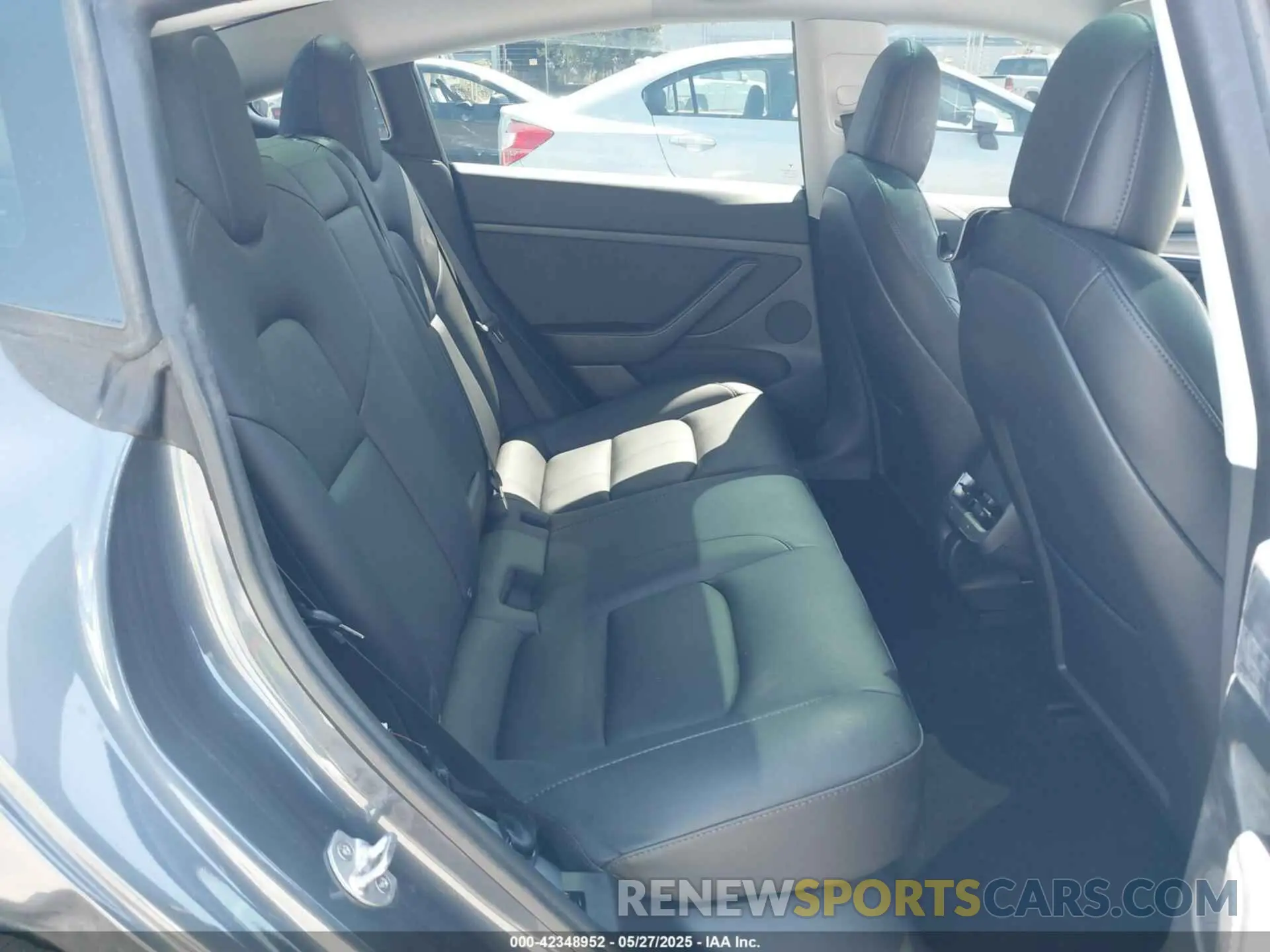 8 Photograph of a damaged car 5YJ3E1EAXPF405588 TESLA MODEL 3 2023