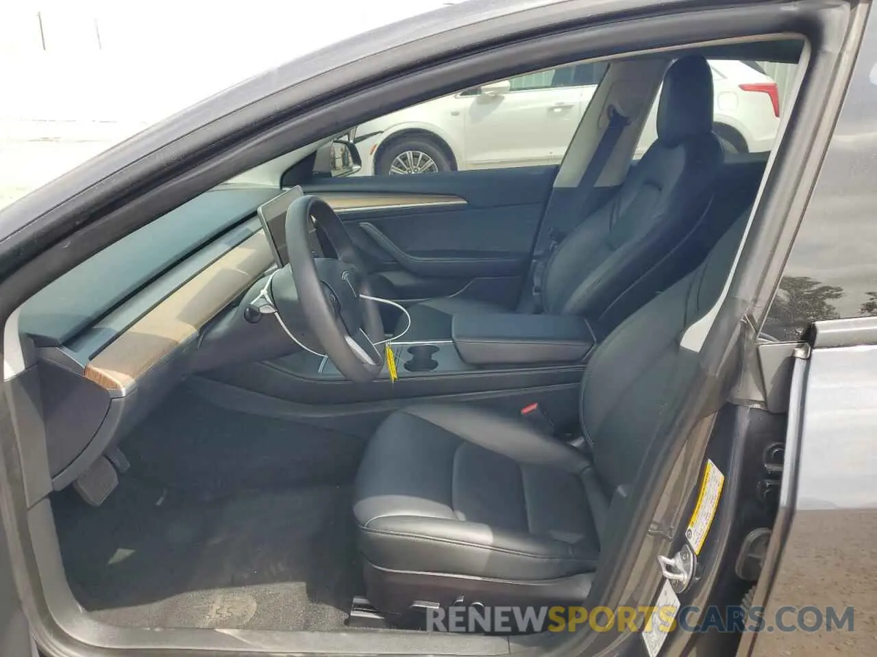 7 Photograph of a damaged car 5YJ3E1EAXPF422407 TESLA MODEL 3 2023