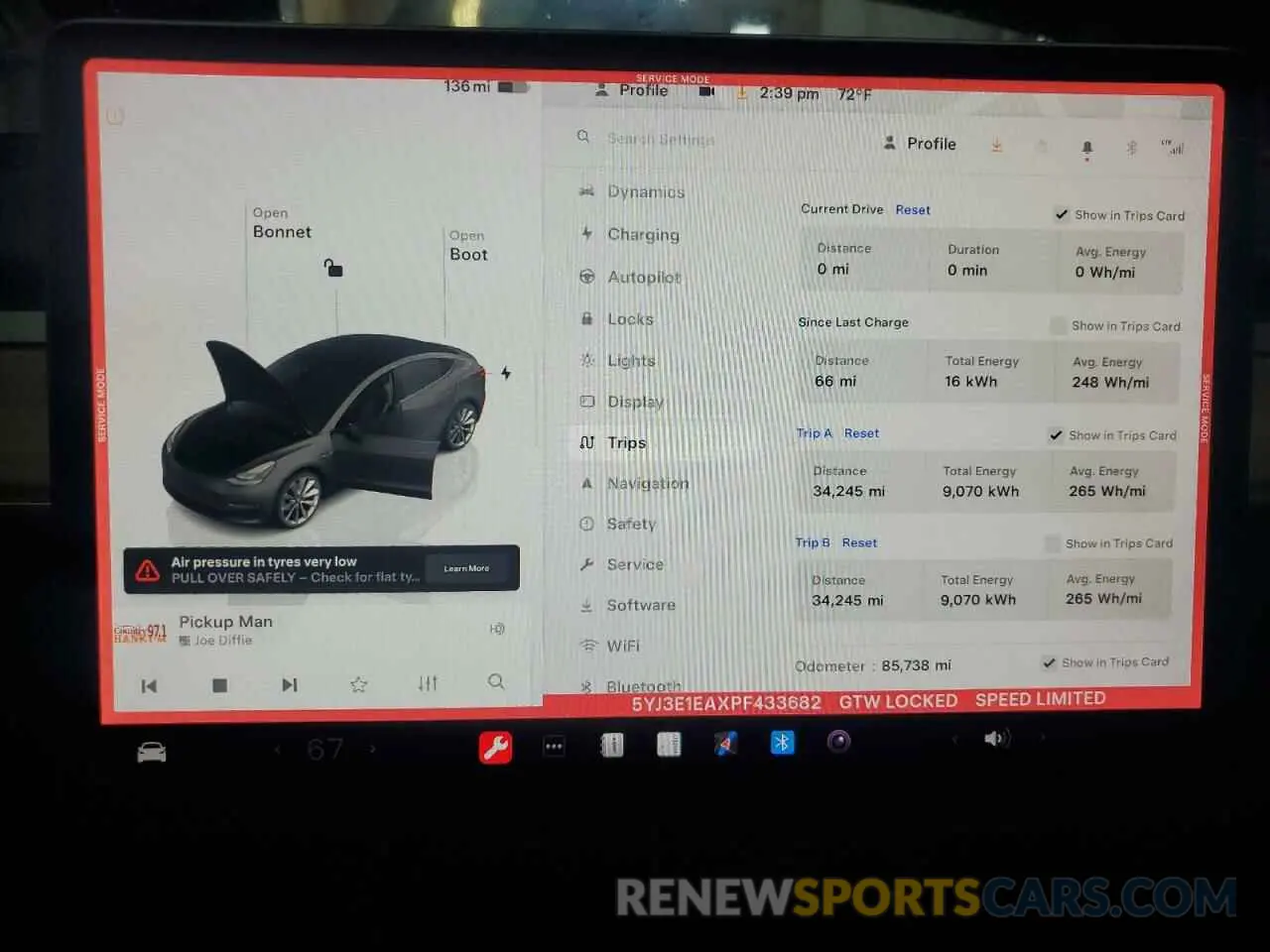 9 Photograph of a damaged car 5YJ3E1EAXPF433682 TESLA MODEL 3 2023