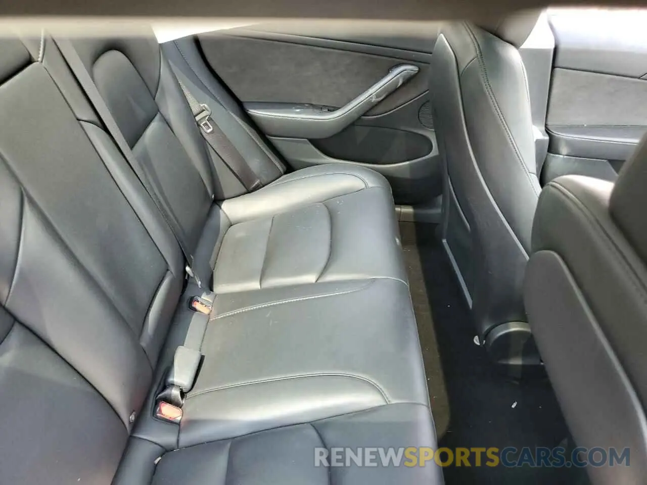 10 Photograph of a damaged car 5YJ3E1EAXPF451714 TESLA MODEL 3 2023
