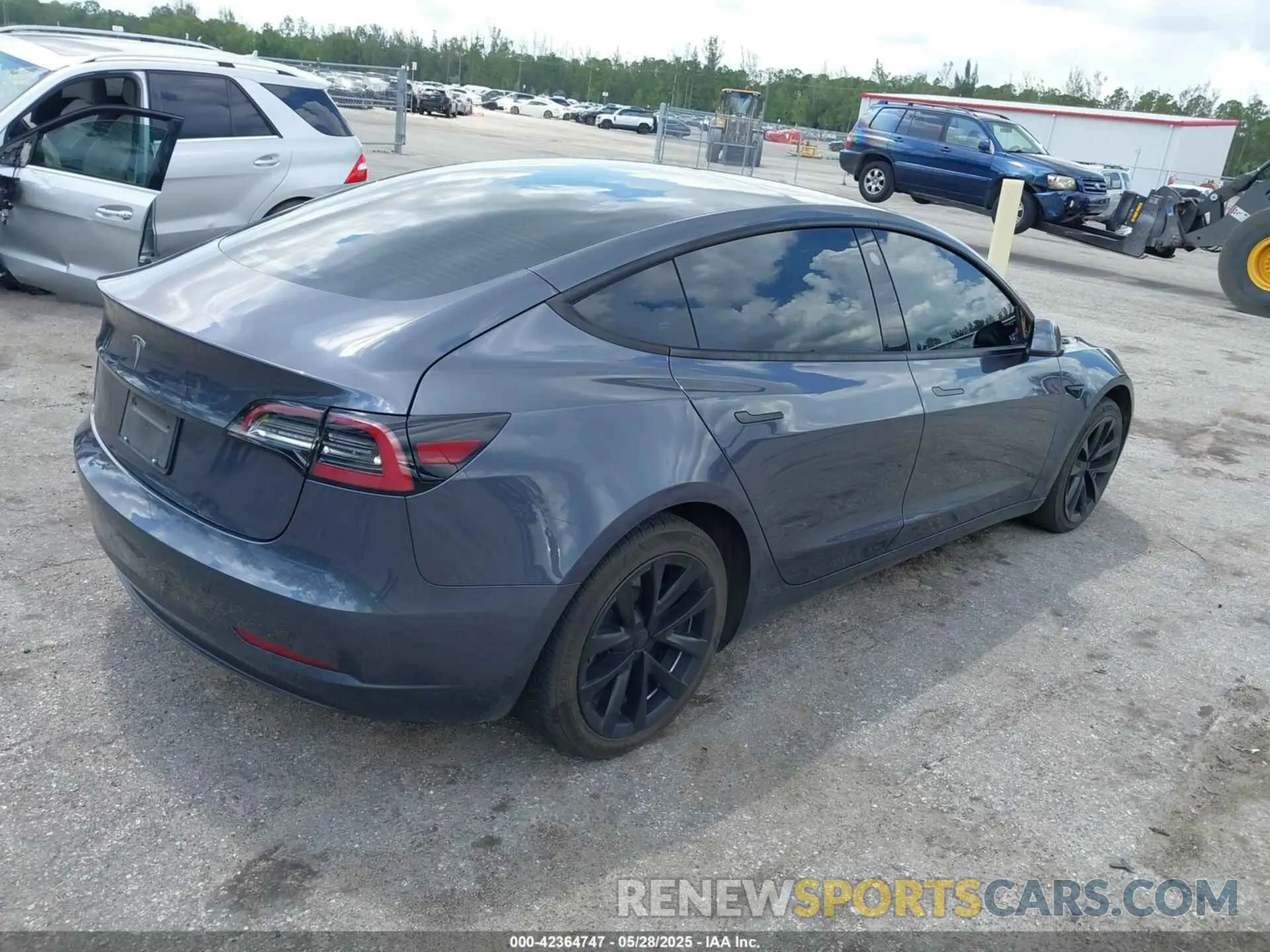 4 Photograph of a damaged car 5YJ3E1EAXPF453060 TESLA MODEL 3 2023