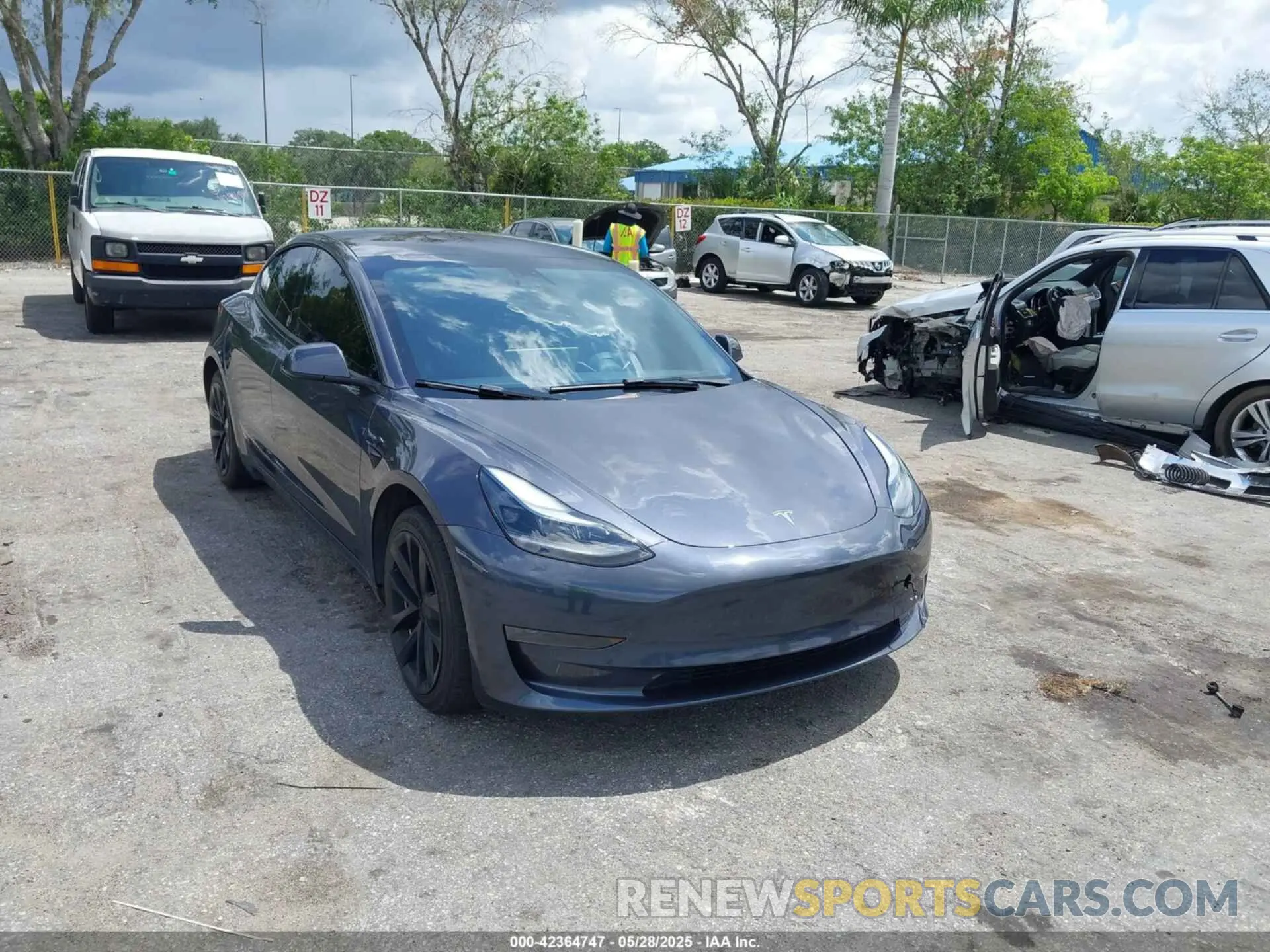 6 Photograph of a damaged car 5YJ3E1EAXPF453060 TESLA MODEL 3 2023