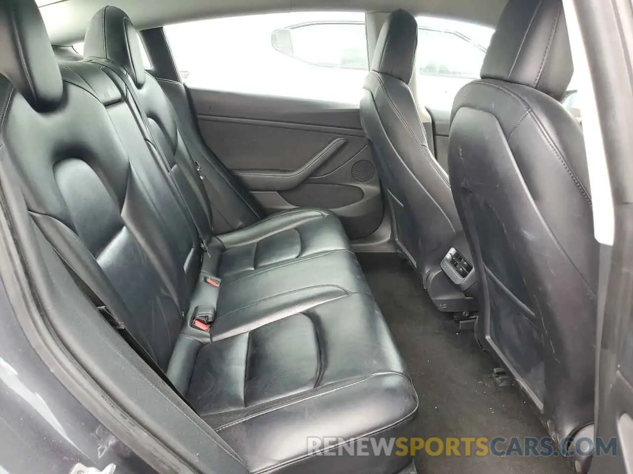 10 Photograph of a damaged car 5YJ3E1EAXPF454578 TESLA MODEL 3 2023
