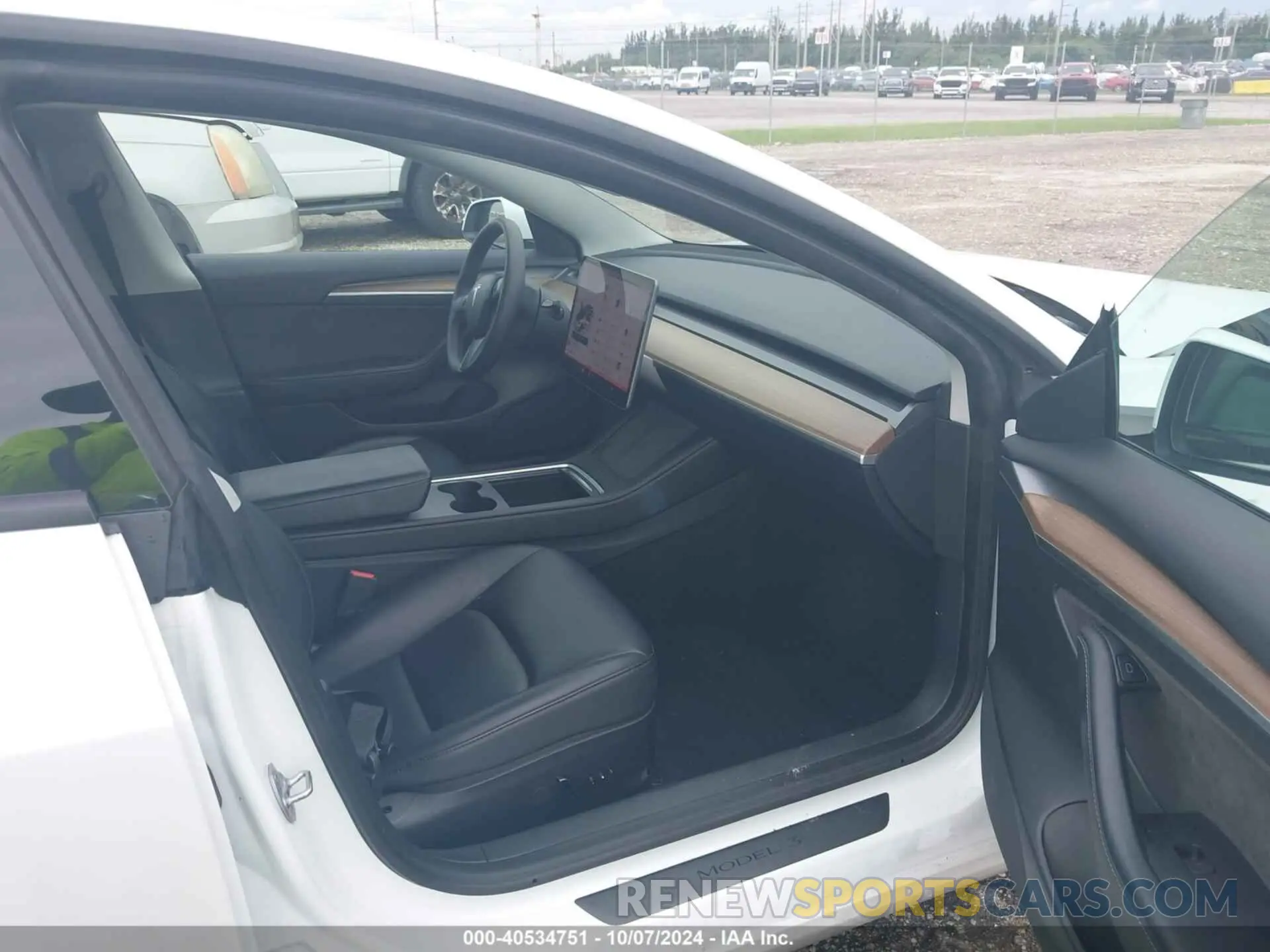 5 Photograph of a damaged car 5YJ3E1EAXPF456282 TESLA MODEL 3 2023