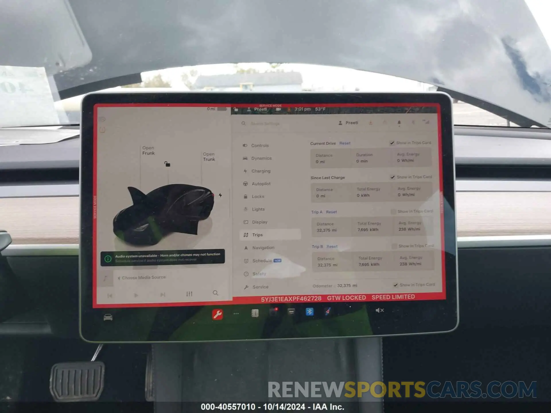 19 Photograph of a damaged car 5YJ3E1EAXPF462728 TESLA MODEL 3 2023