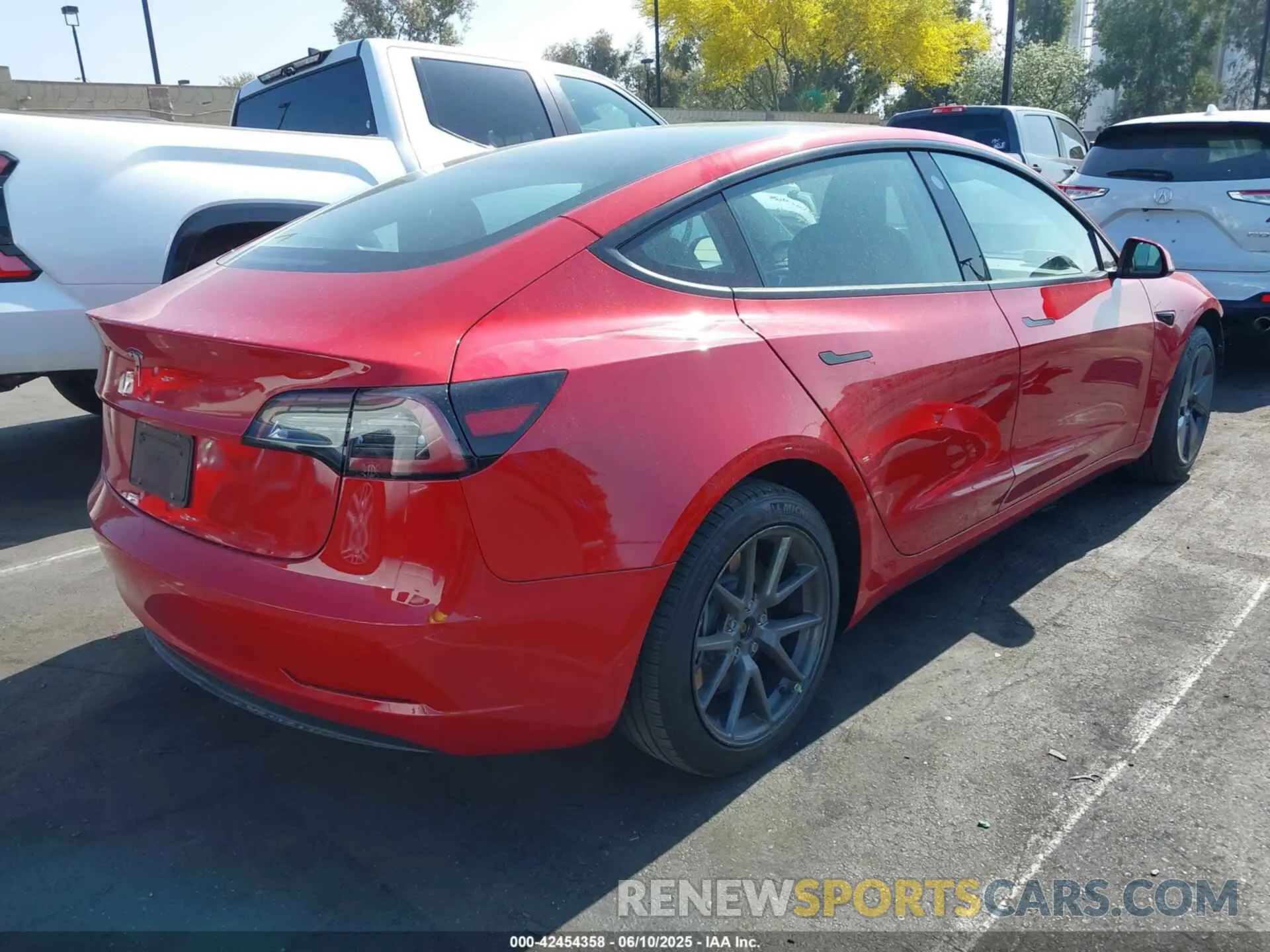 4 Photograph of a damaged car 5YJ3E1EAXPF505691 TESLA MODEL 3 2023