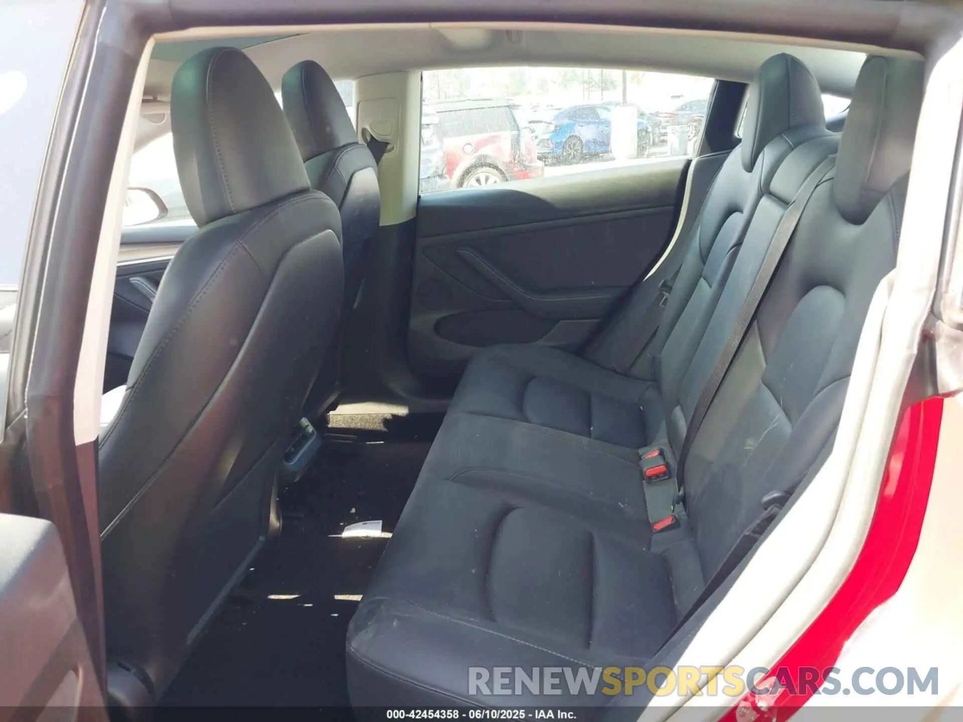 8 Photograph of a damaged car 5YJ3E1EAXPF505691 TESLA MODEL 3 2023