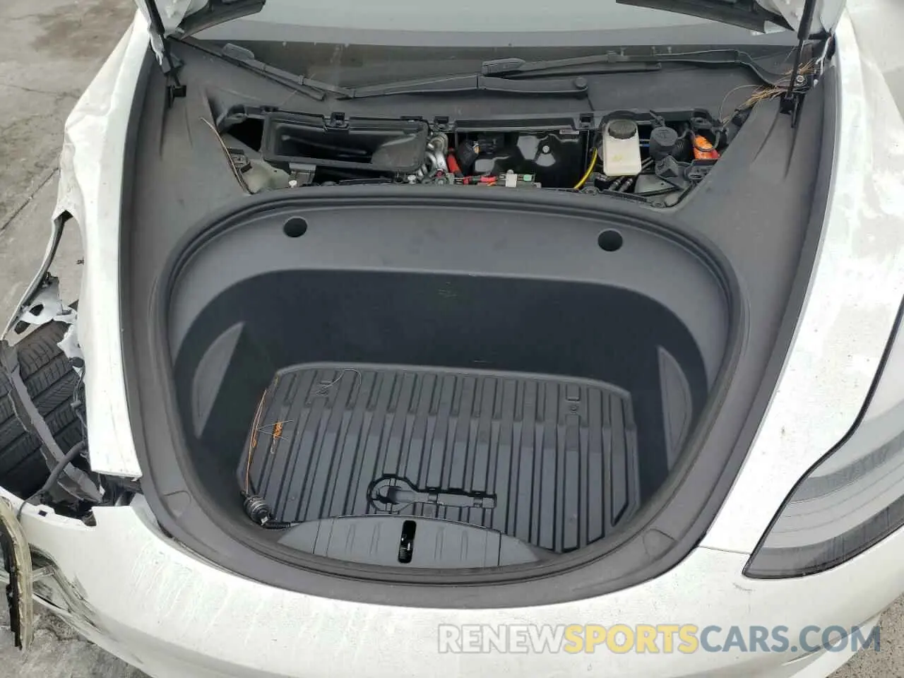 11 Photograph of a damaged car 5YJ3E1EAXPF505853 TESLA MODEL 3 2023