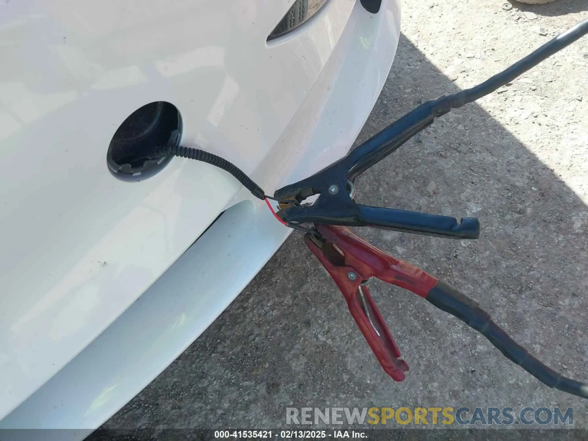 10 Photograph of a damaged car 5YJ3E1EAXPF505951 TESLA MODEL 3 2023