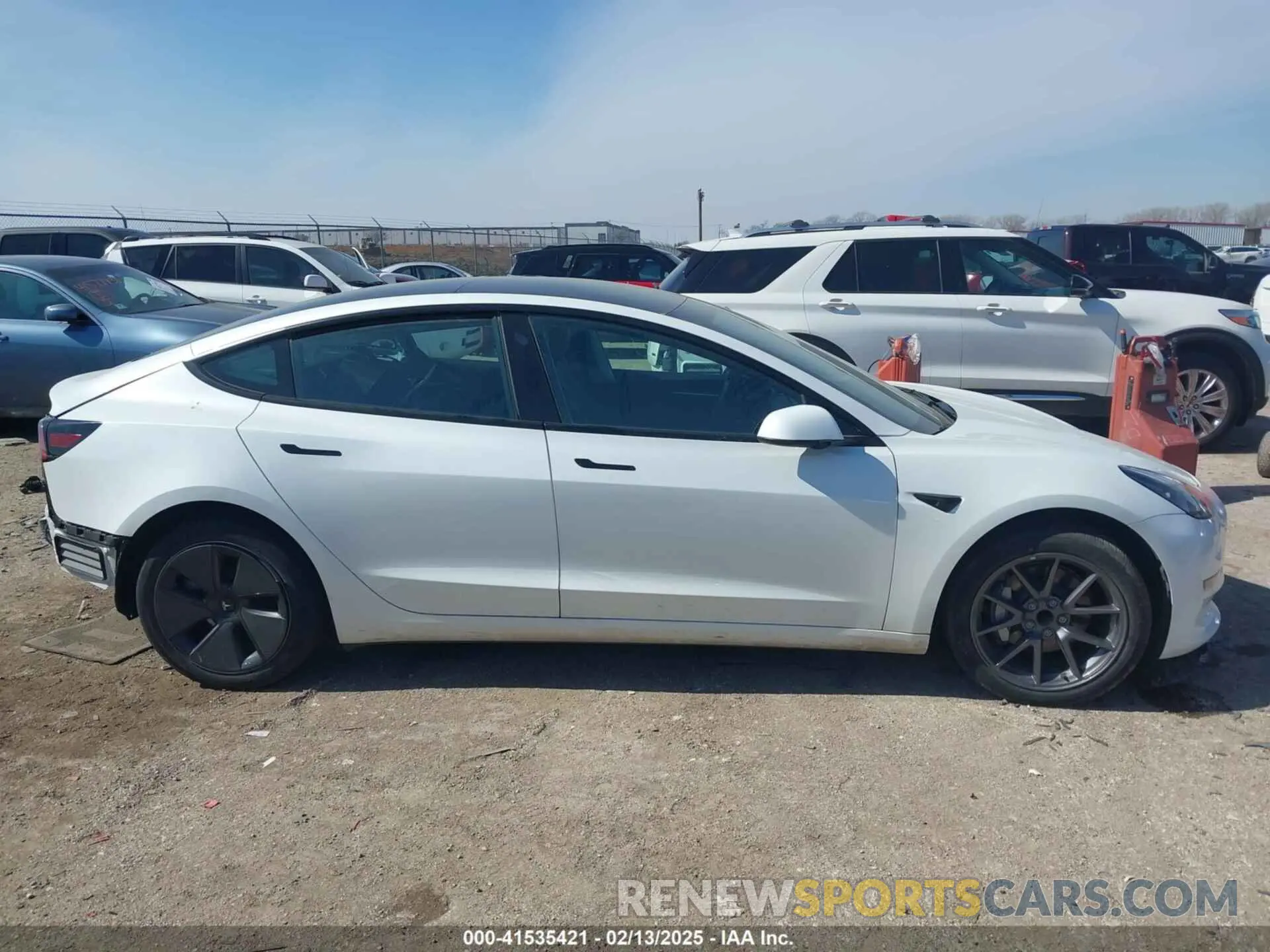 13 Photograph of a damaged car 5YJ3E1EAXPF505951 TESLA MODEL 3 2023