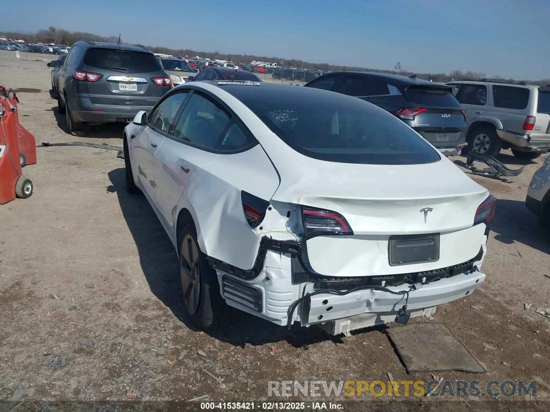 3 Photograph of a damaged car 5YJ3E1EAXPF505951 TESLA MODEL 3 2023