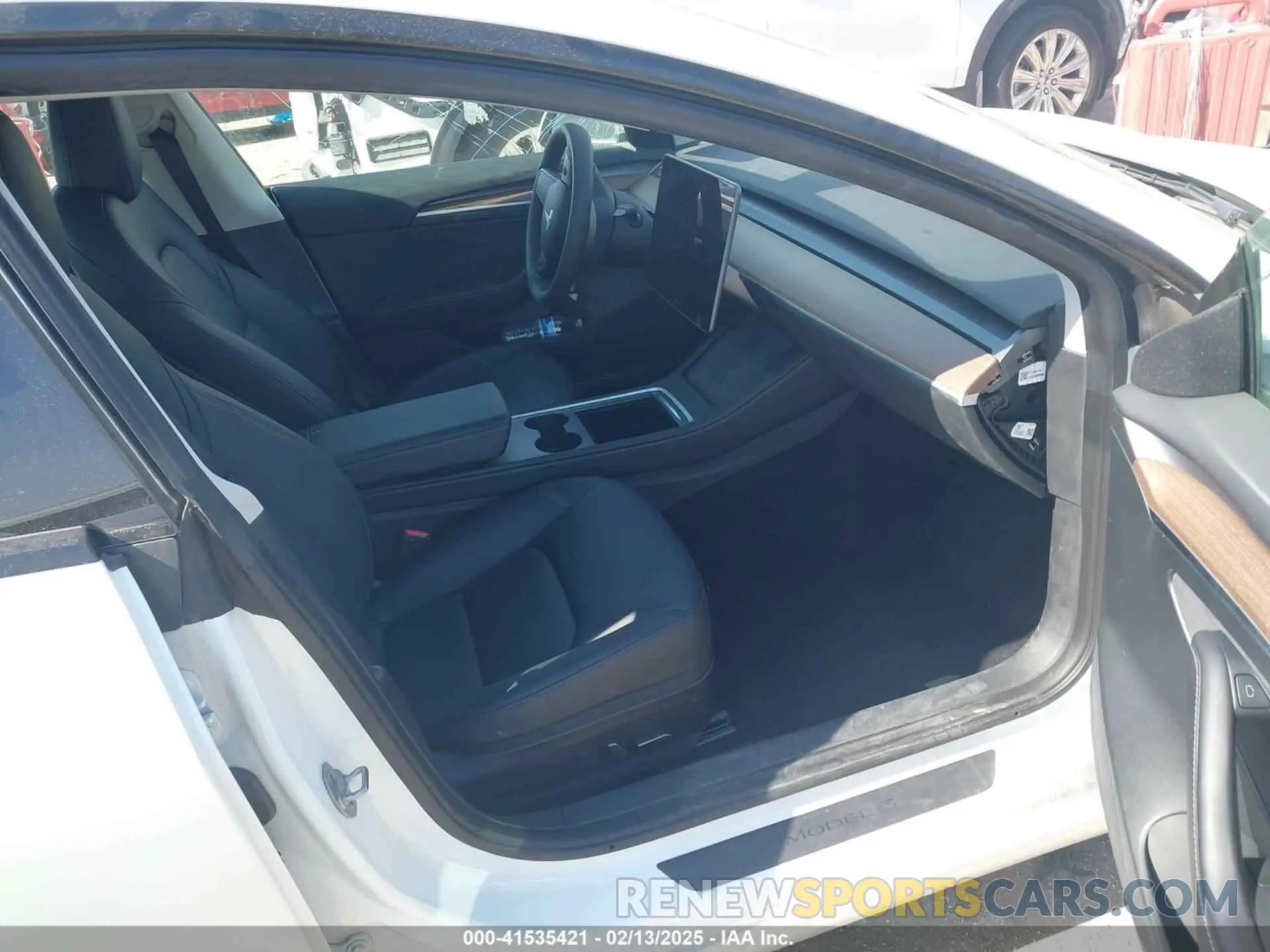 5 Photograph of a damaged car 5YJ3E1EAXPF505951 TESLA MODEL 3 2023