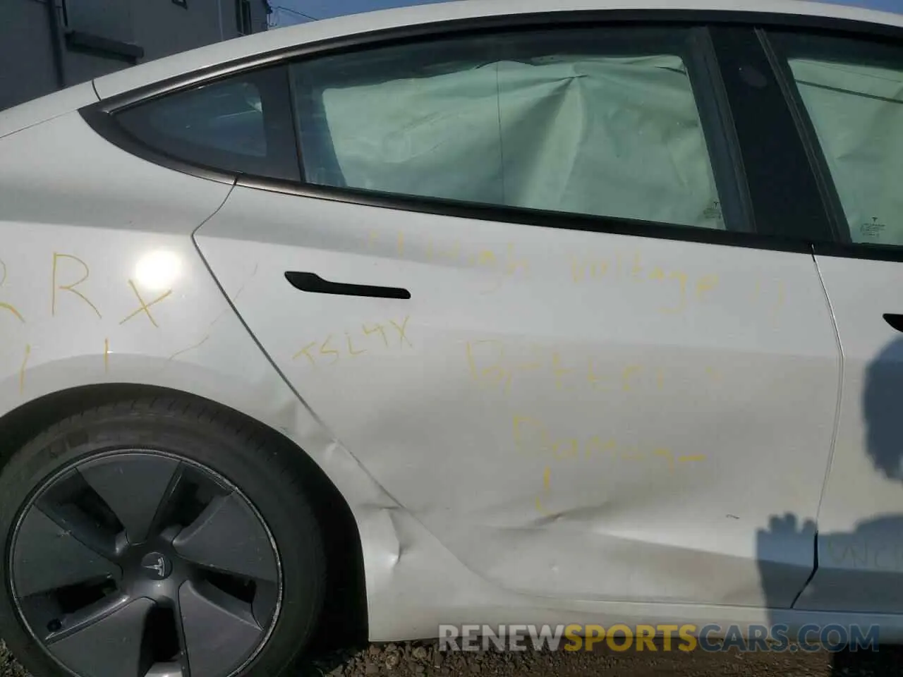 10 Photograph of a damaged car 5YJ3E1EAXPF508915 TESLA MODEL 3 2023