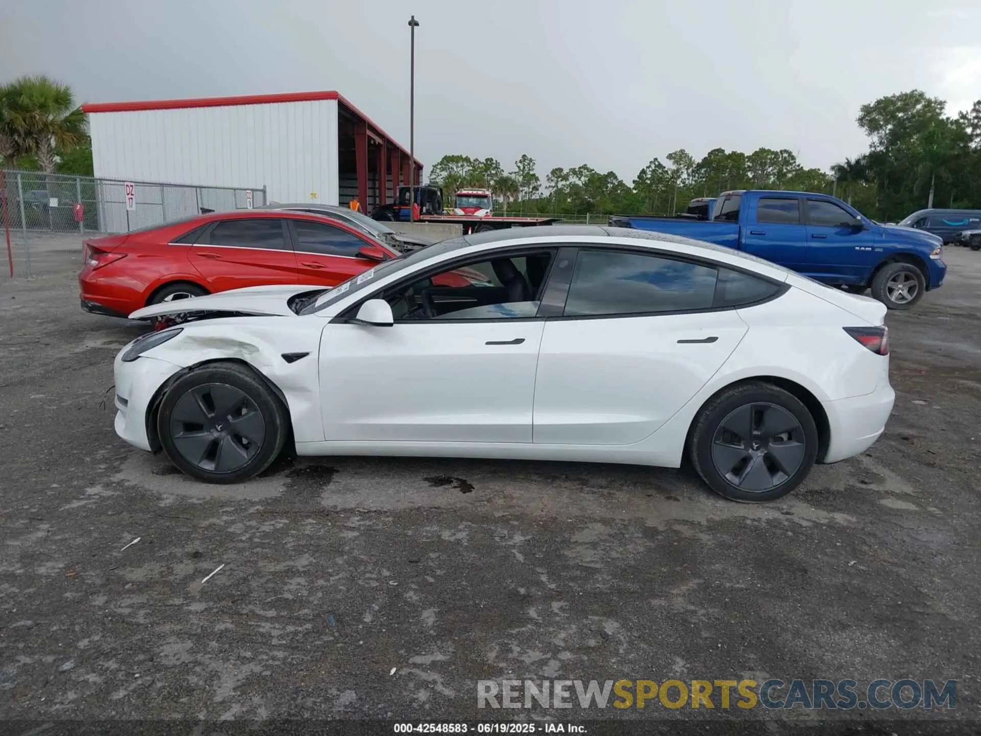 14 Photograph of a damaged car 5YJ3E1EAXPF513726 TESLA MODEL 3 2023