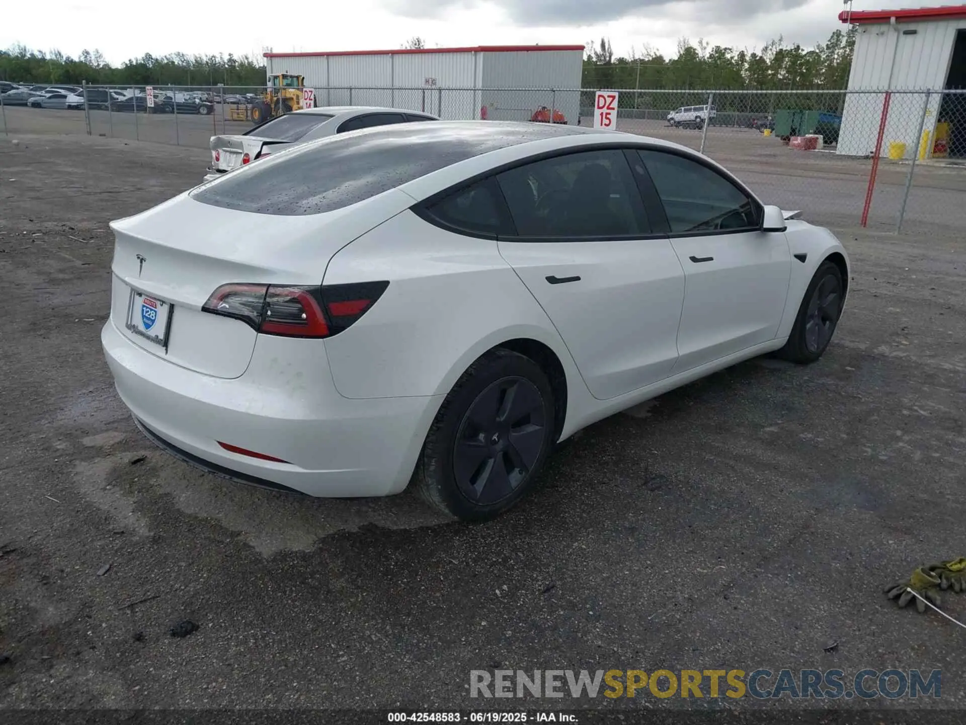 4 Photograph of a damaged car 5YJ3E1EAXPF513726 TESLA MODEL 3 2023