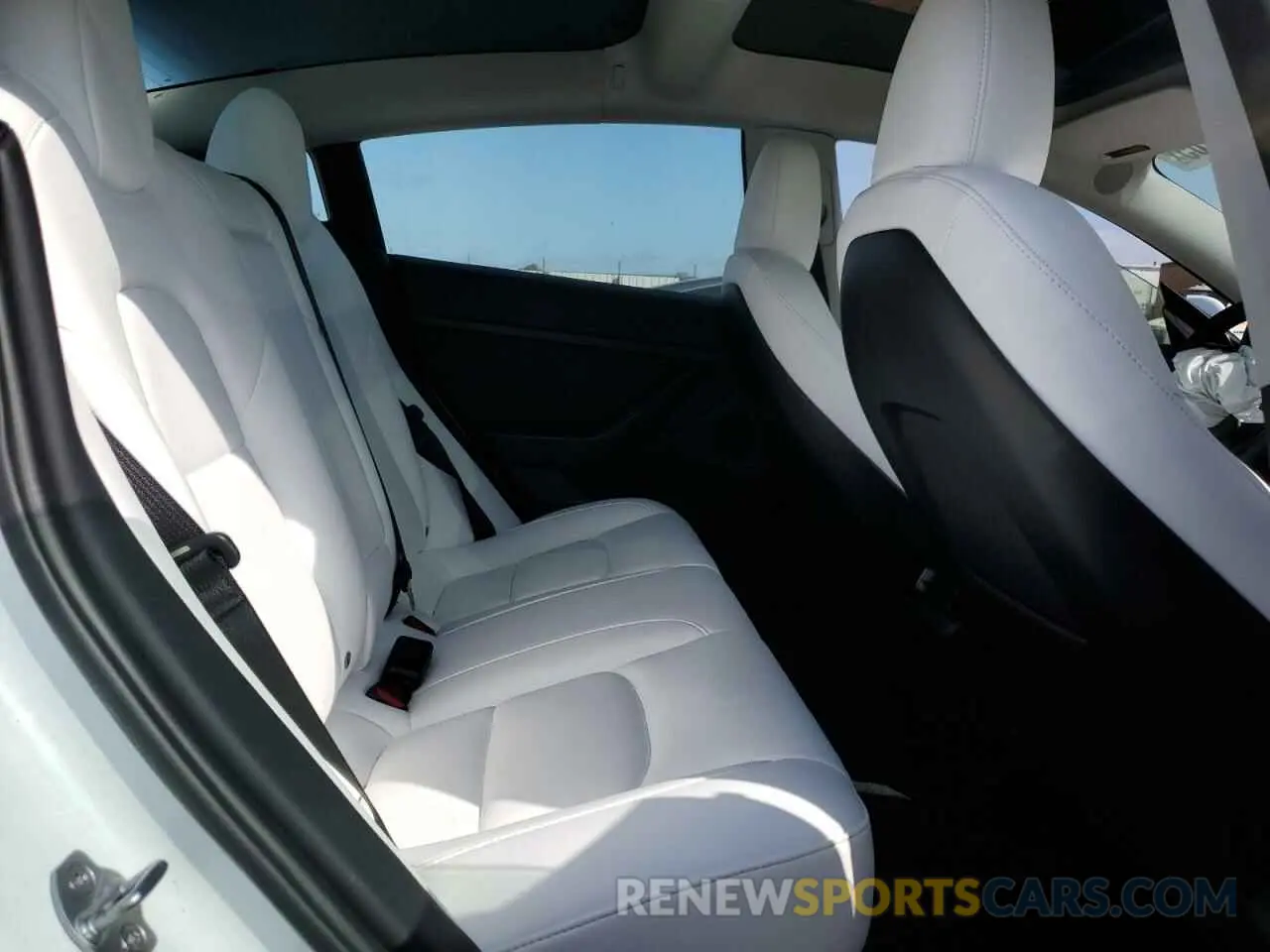 10 Photograph of a damaged car 5YJ3E1EAXPF540974 TESLA MODEL 3 2023
